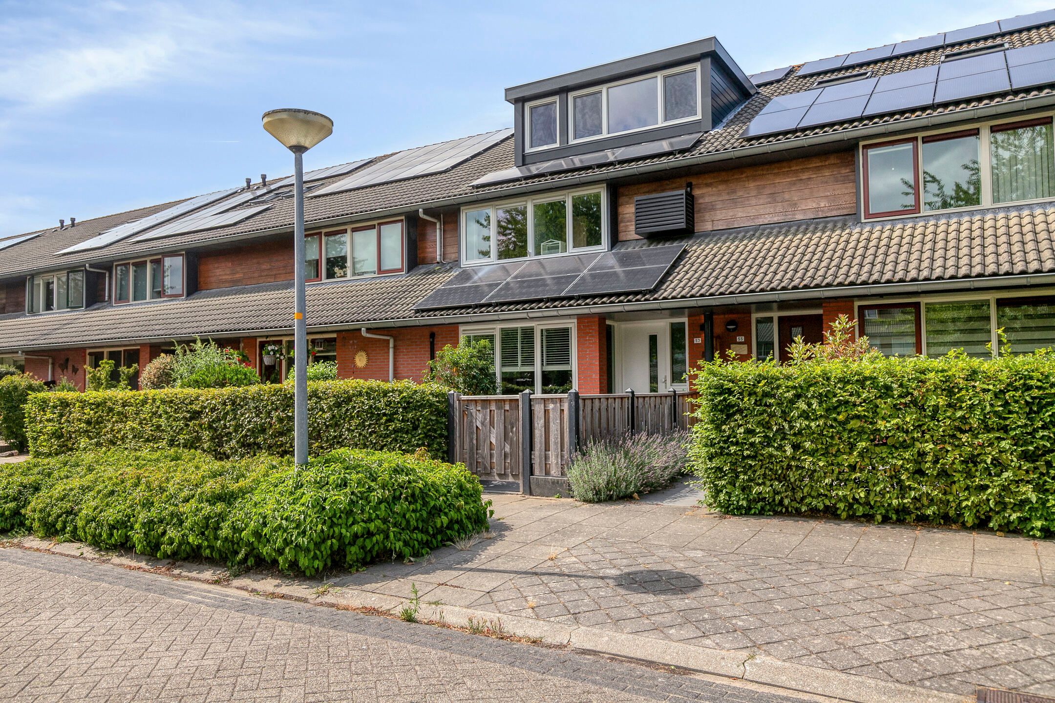 Foto van Jeroen Boschplantsoen 53, Almere