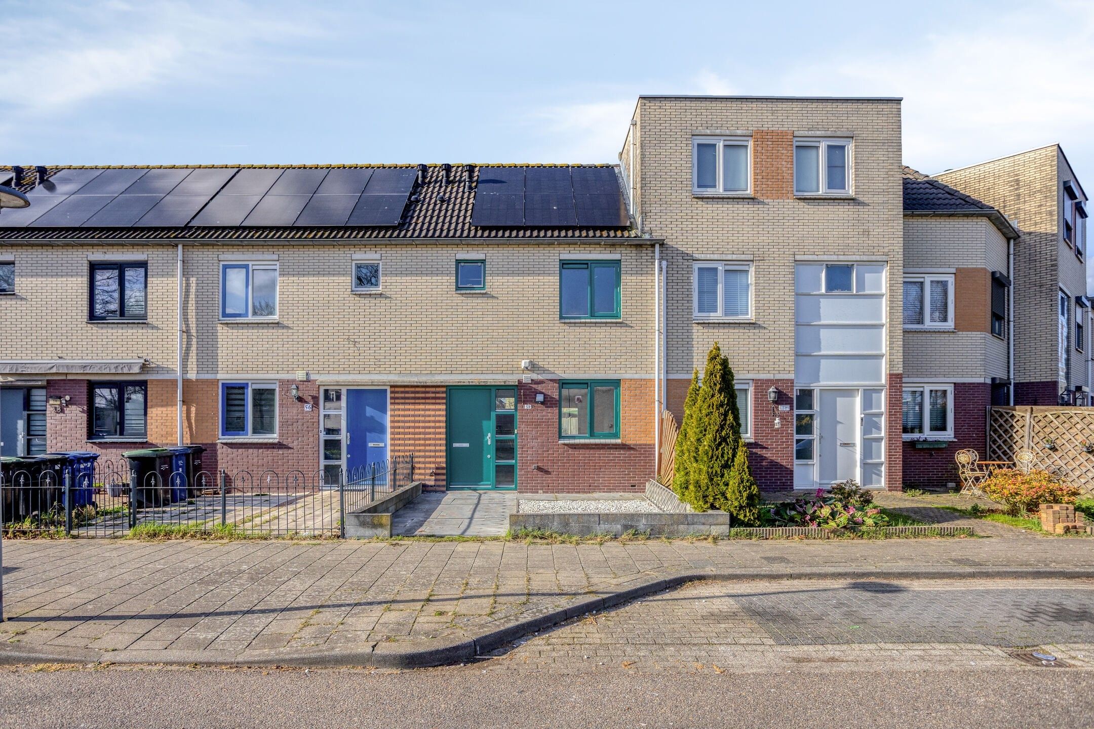 Foto van Clare Lennartstraat 54, Almere
