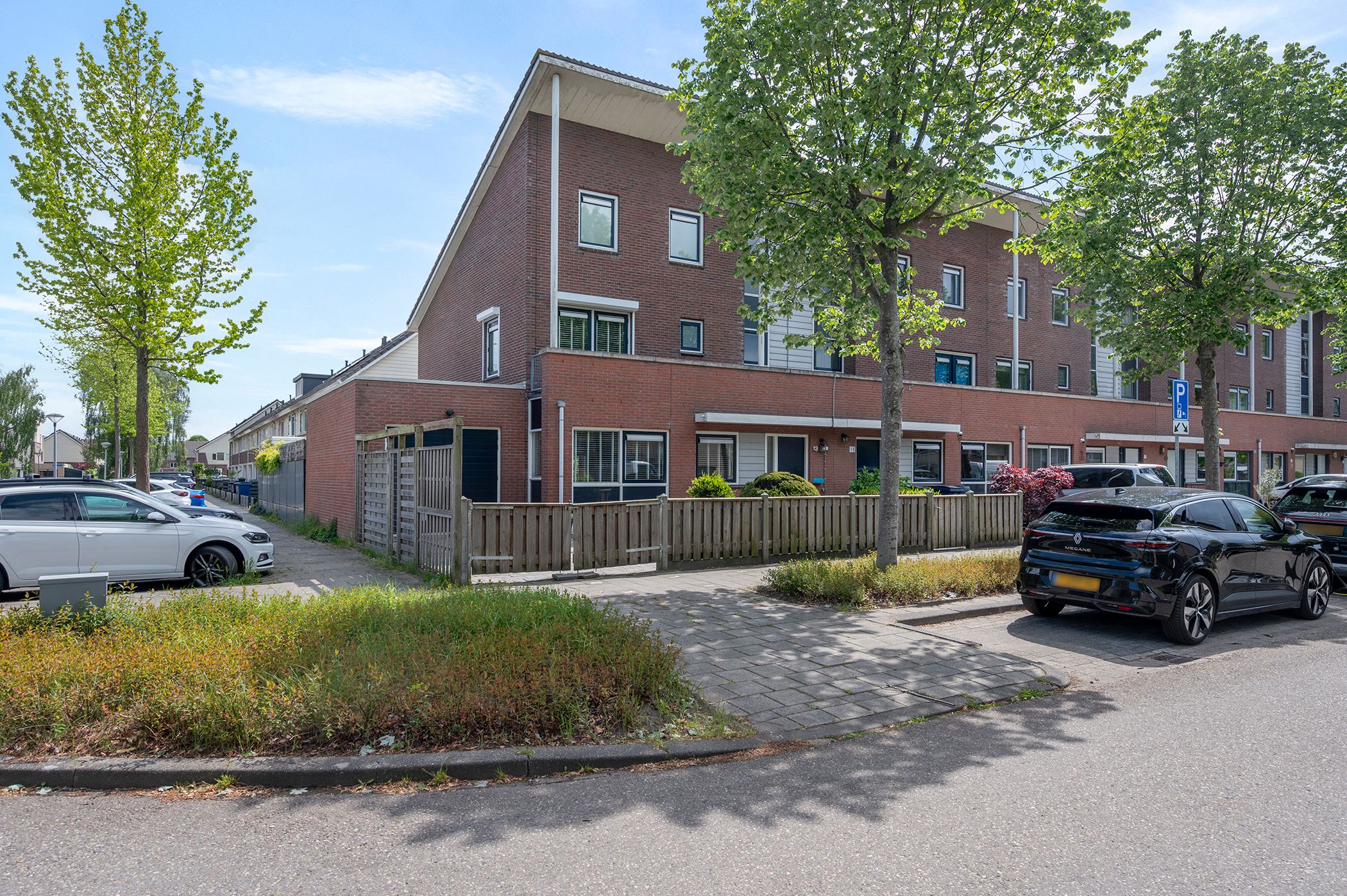 Foto van A. Roland Holststraat 13, Almere