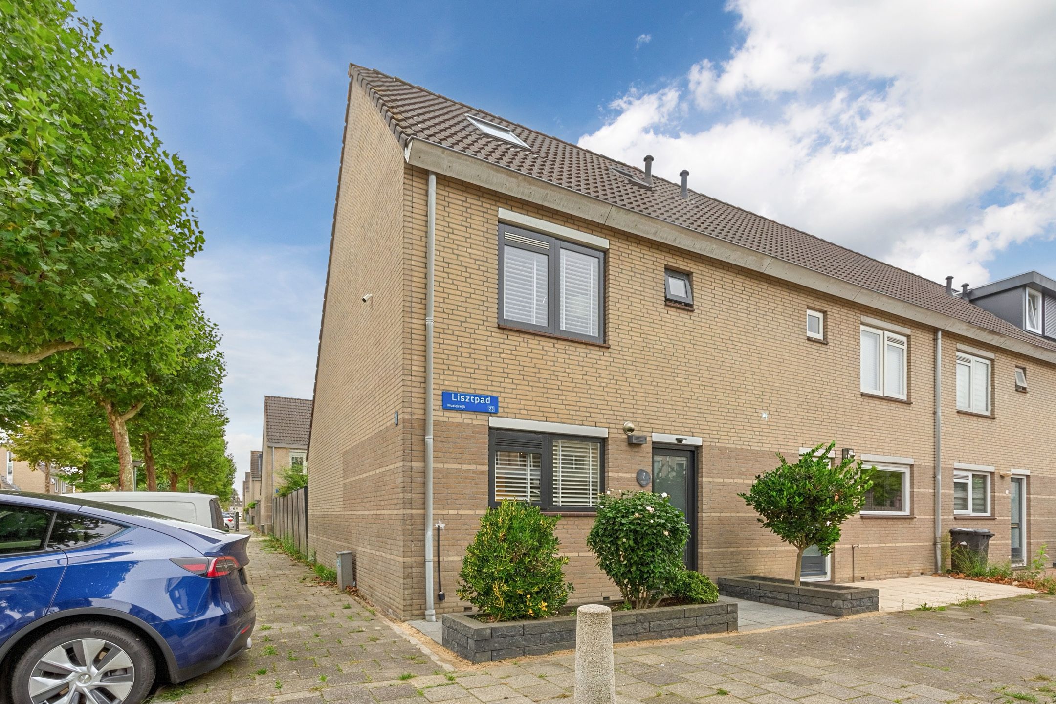 Foto van Lisztpad 1, Almere