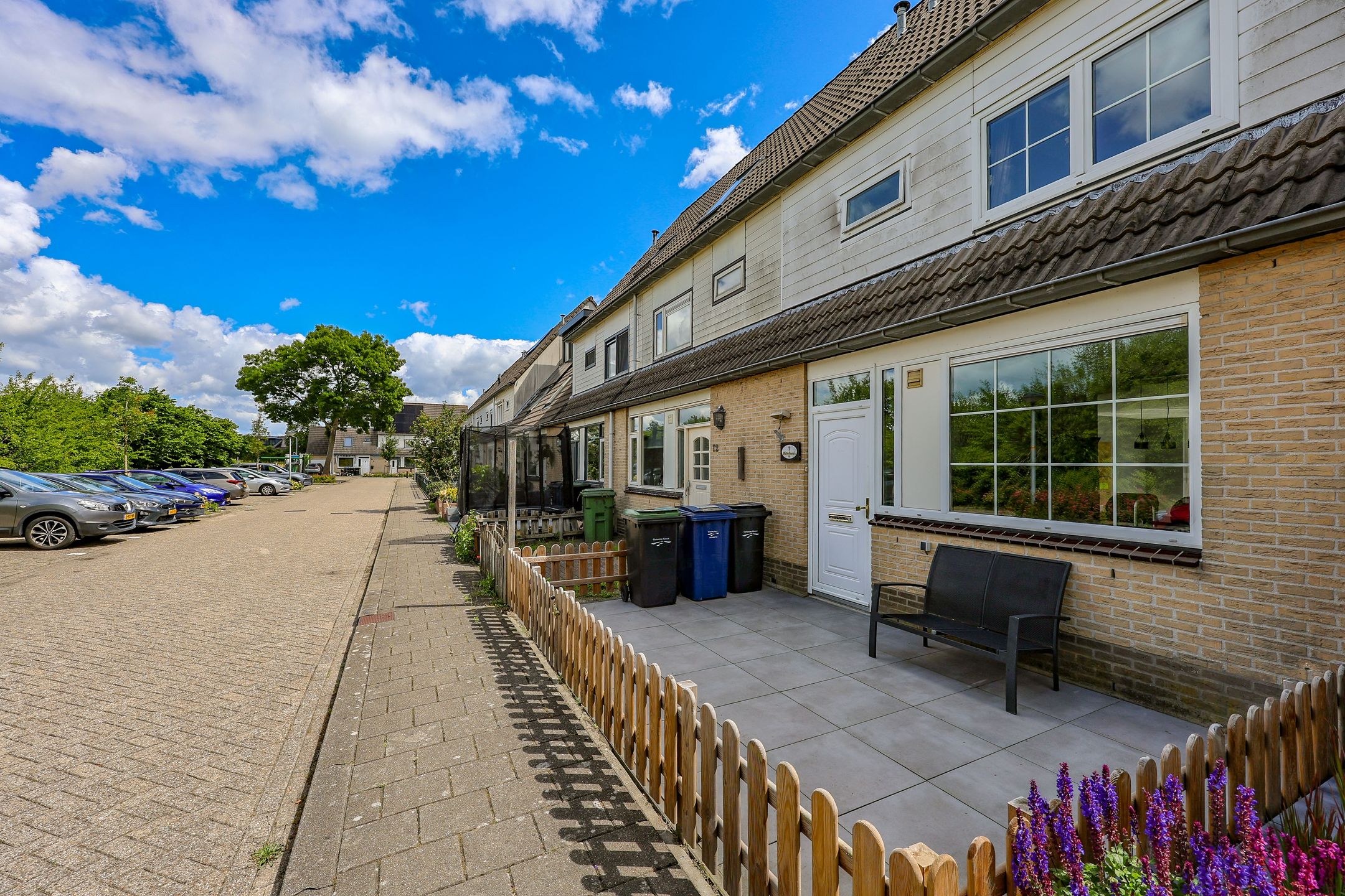Foto van Erik Satiestraat 10, Almere