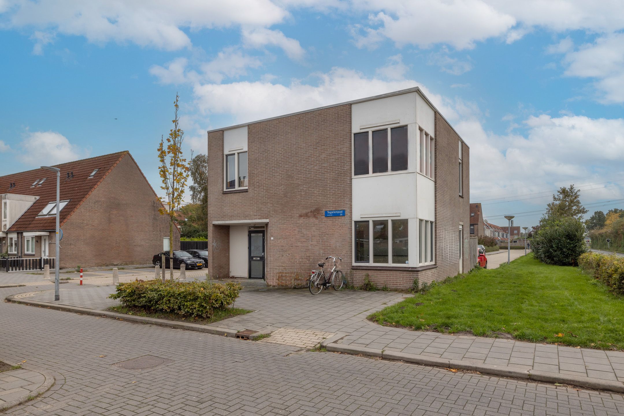 Foto van Tegelenpad 43, Almere