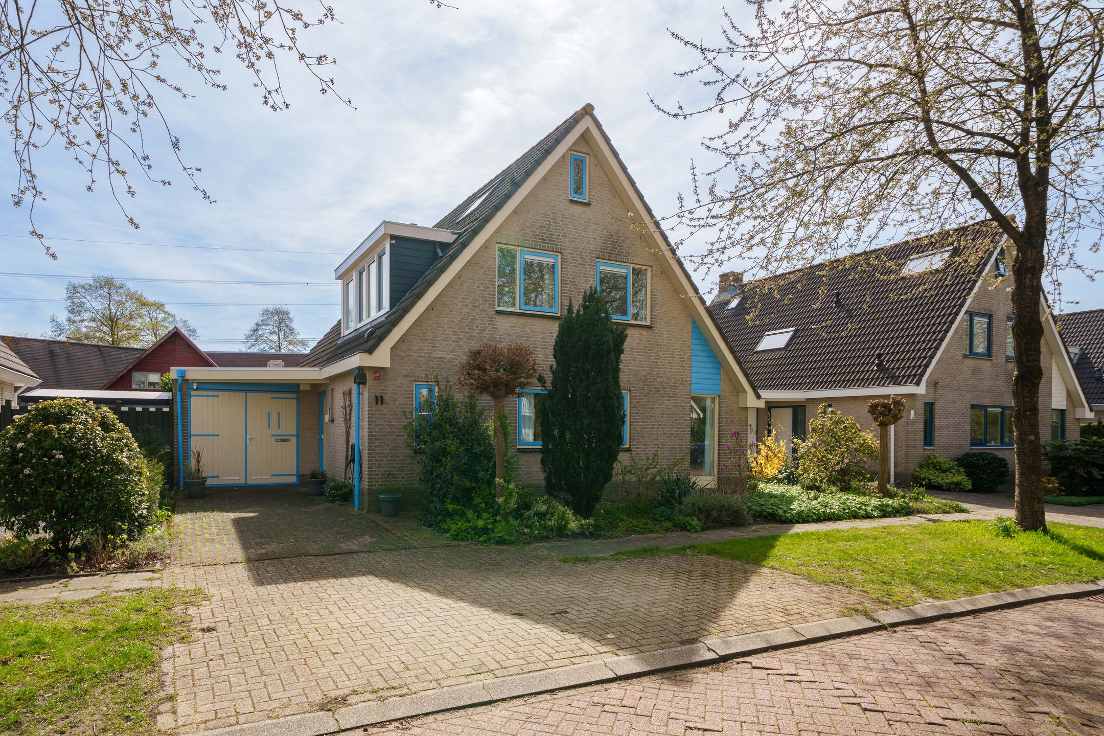 Foto van Jean Gabinplantsoen 11, Almere