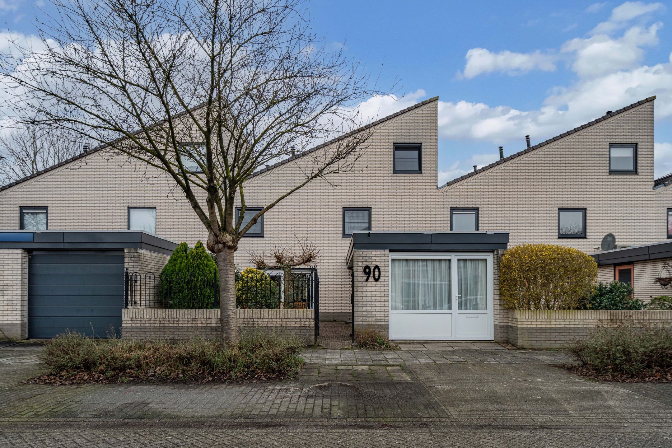 Foto van Esdoornplantsoen 90, Almere