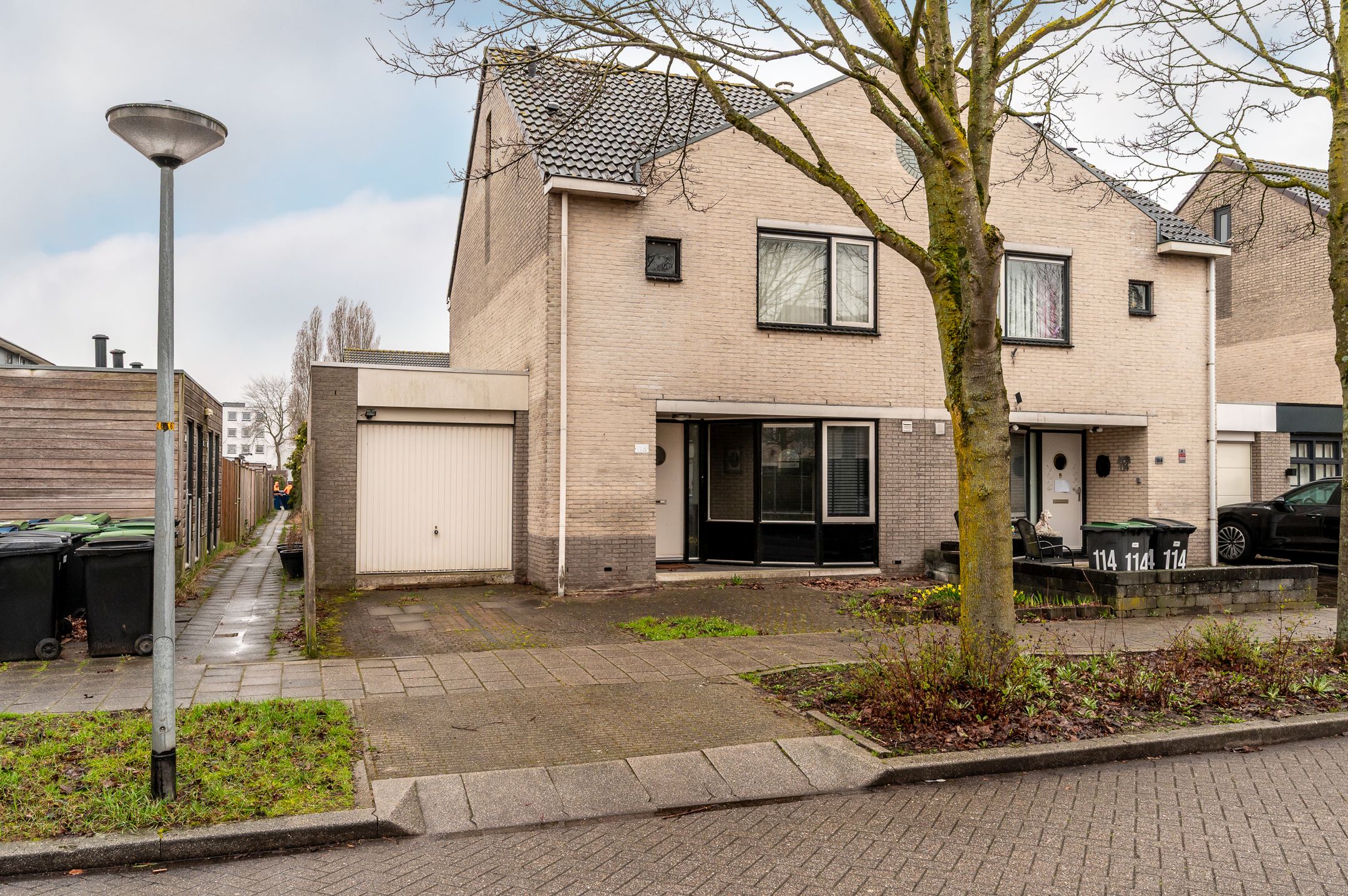 Foto van Esdoornplantsoen 116, Almere