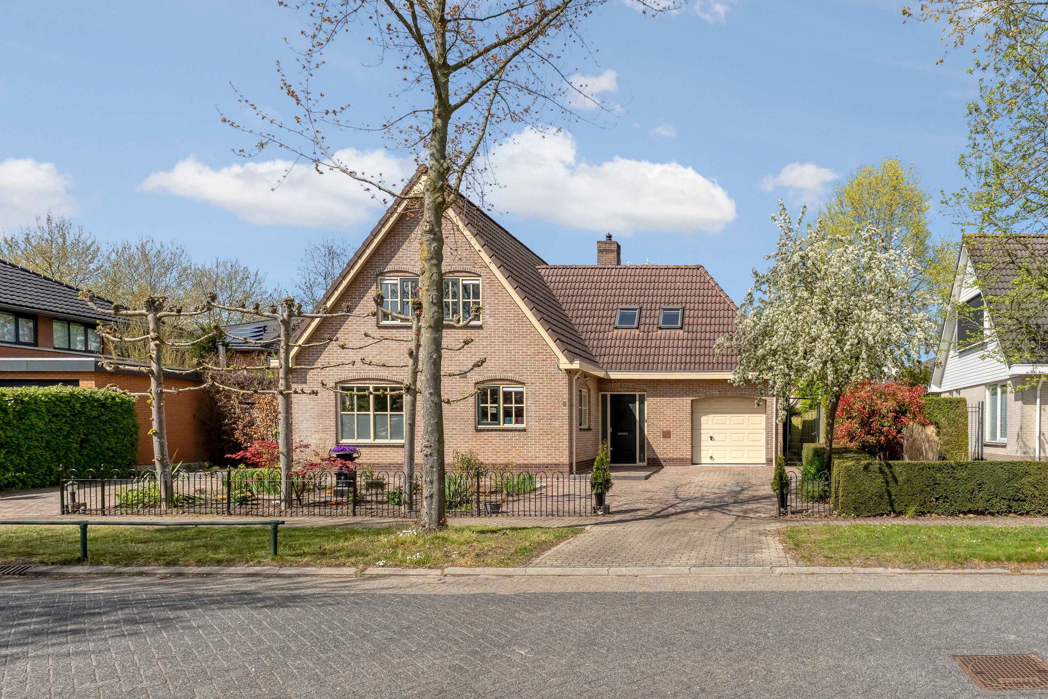 Foto van Perzikstraat 9, Almere
