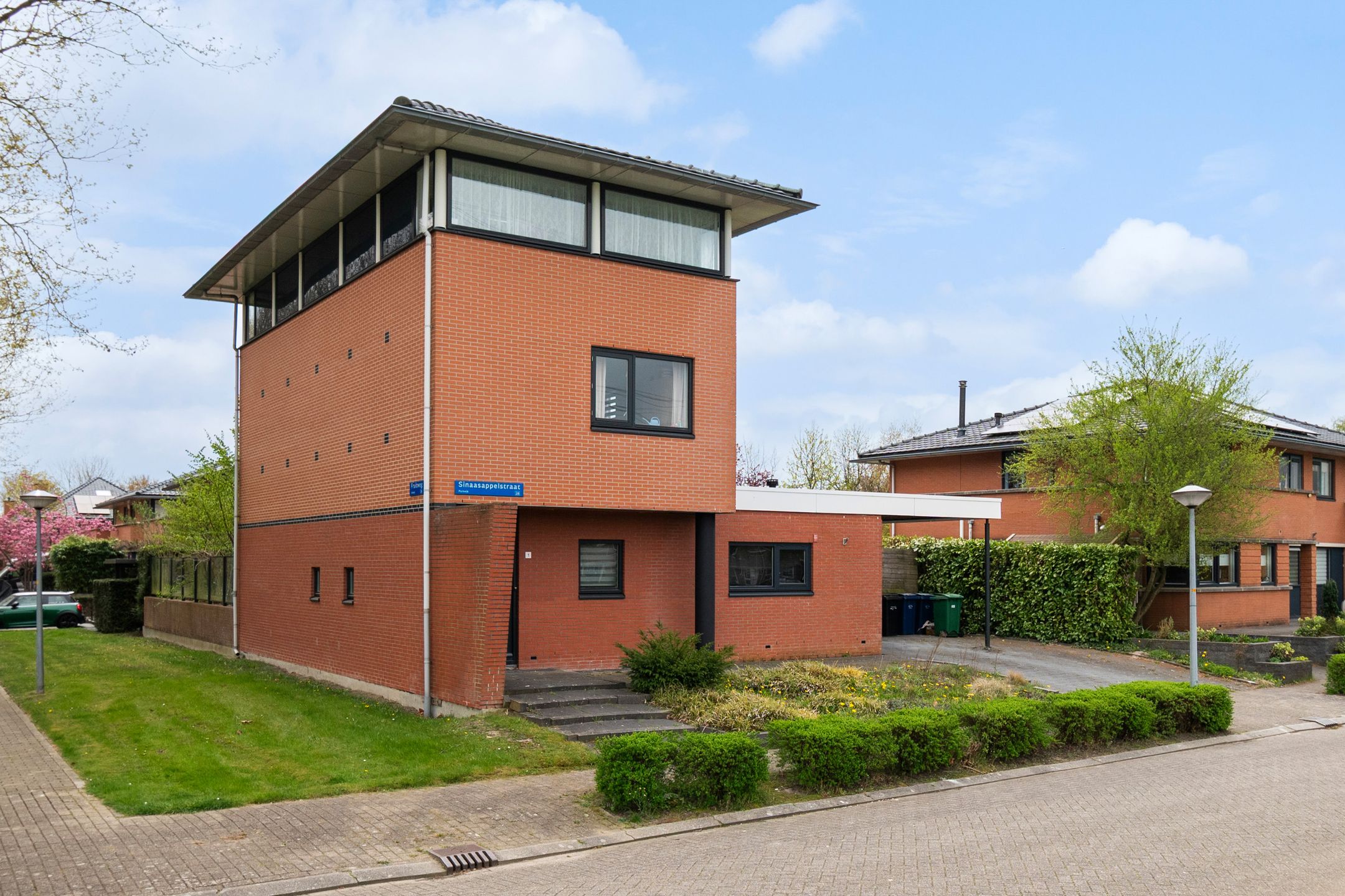 Foto van Sinaasappelstraat 1, Almere