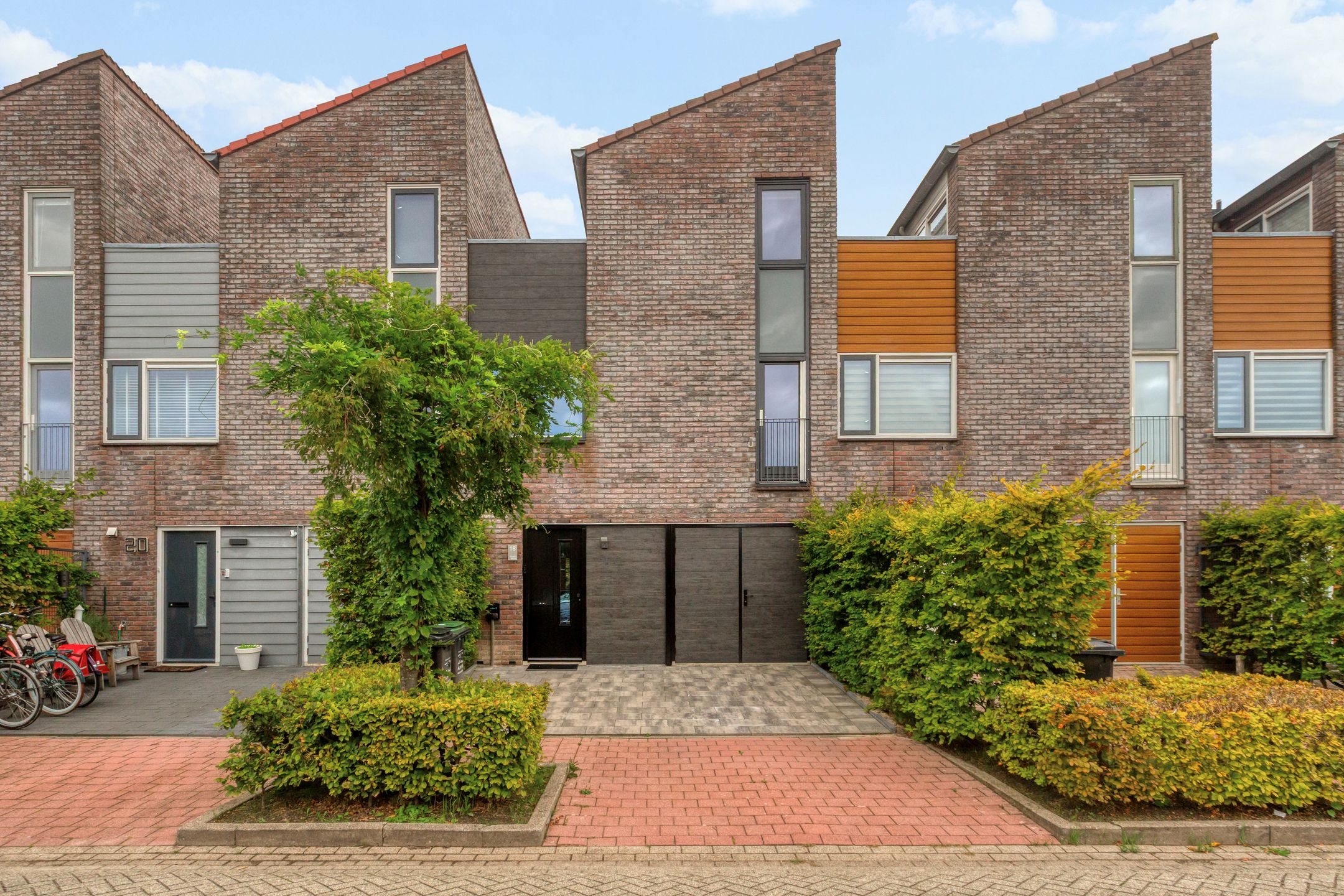 Foto van Dinsdagstraat 18, Almere