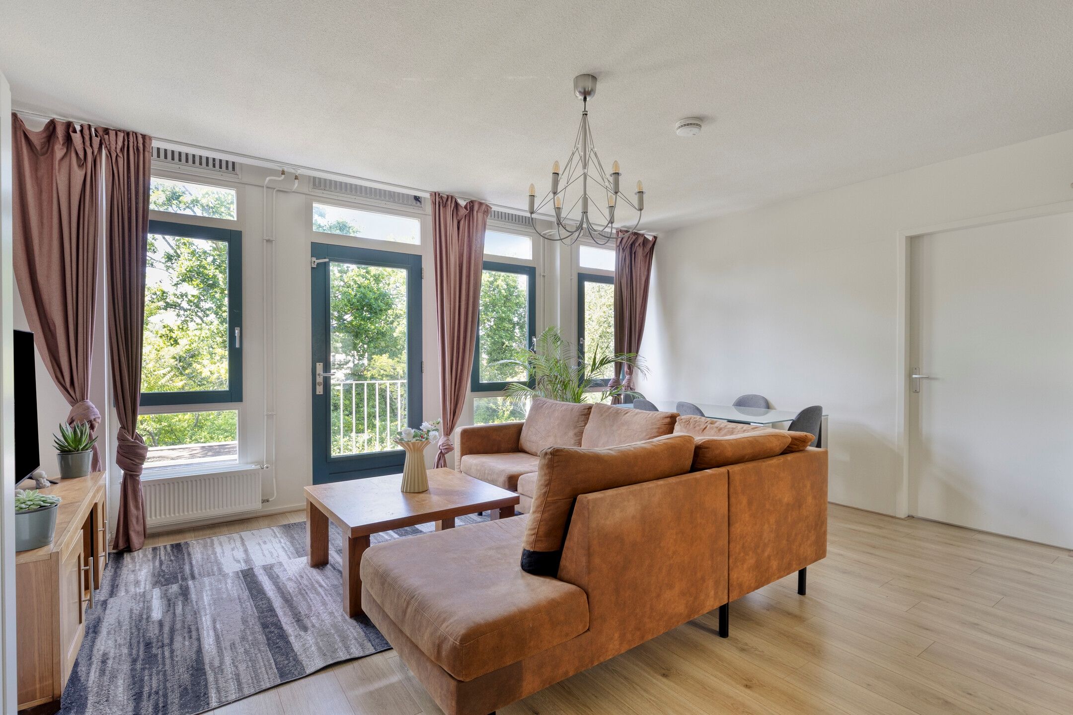Foto van Pieter van Damstraat 42F, Almere