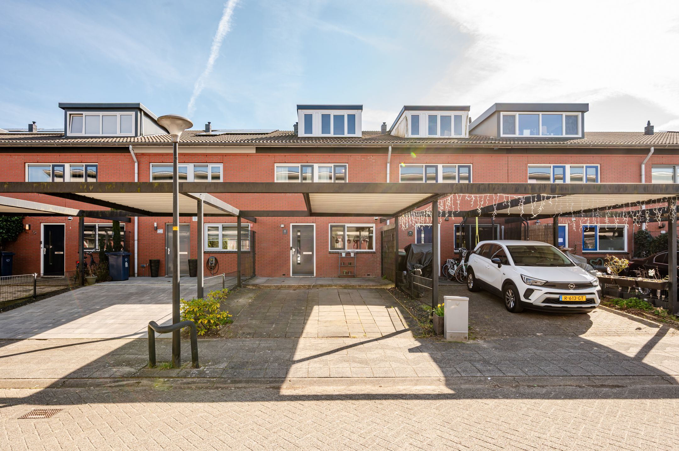 Foto van Lastdragerstraat 72, Almere