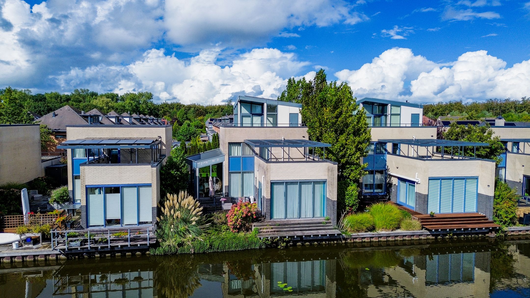 Foto van Tolhuisstraat 25, Almere Woonhuis