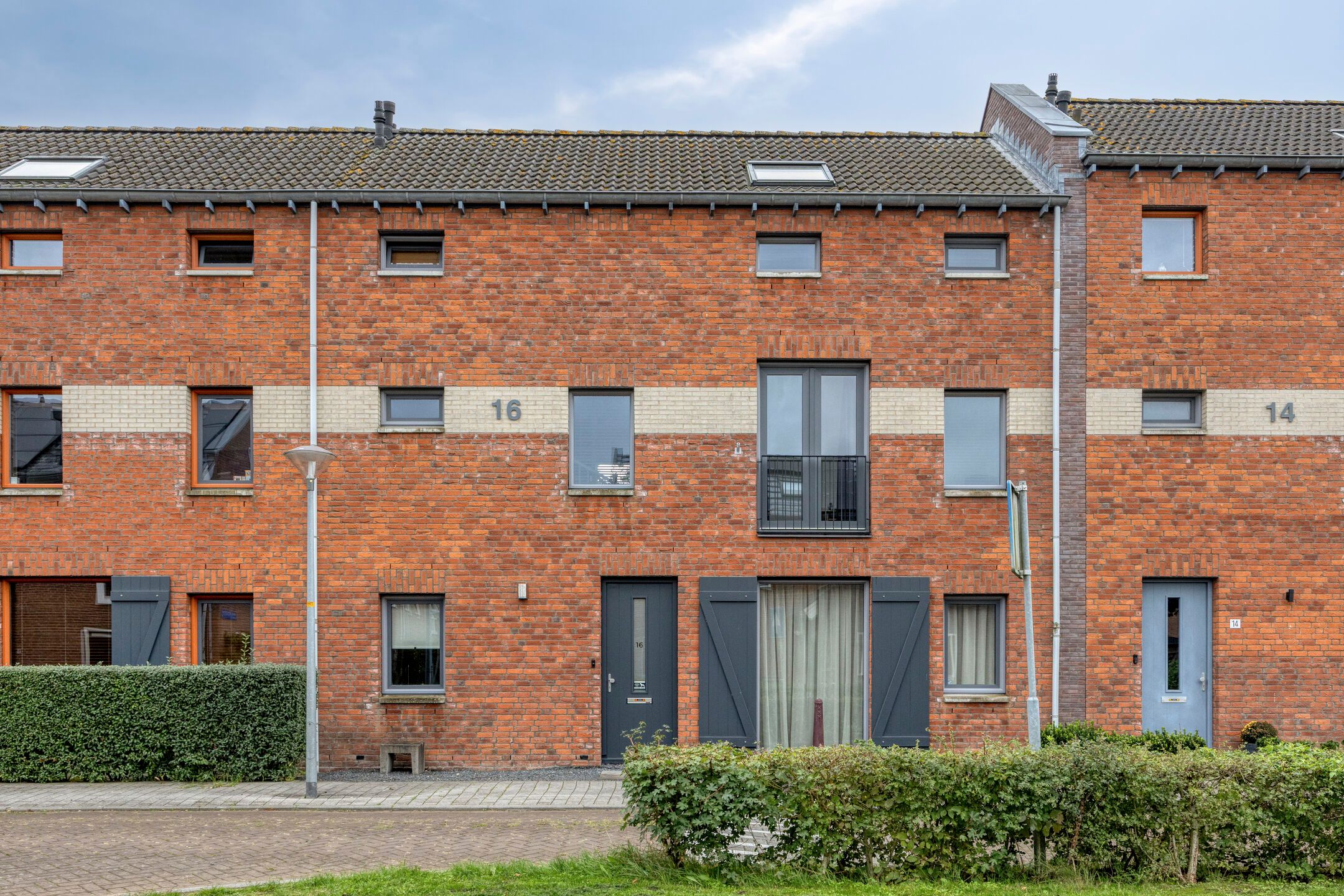 Foto van Mazureplantsoen 16, Almere