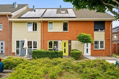 Foto van Peter van Straatenhof 21, Almere