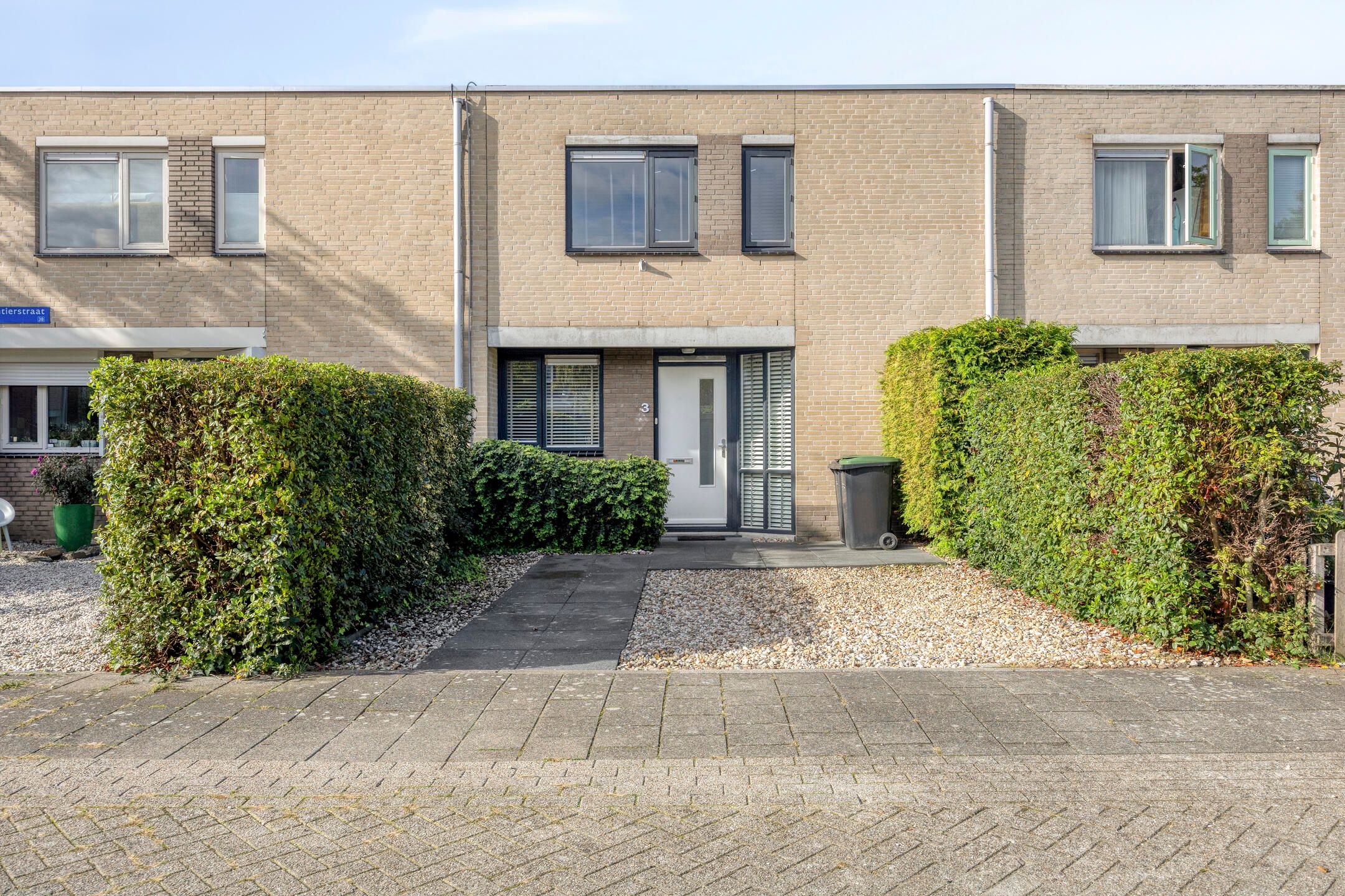 Foto van Egelantierstraat 3, Almere