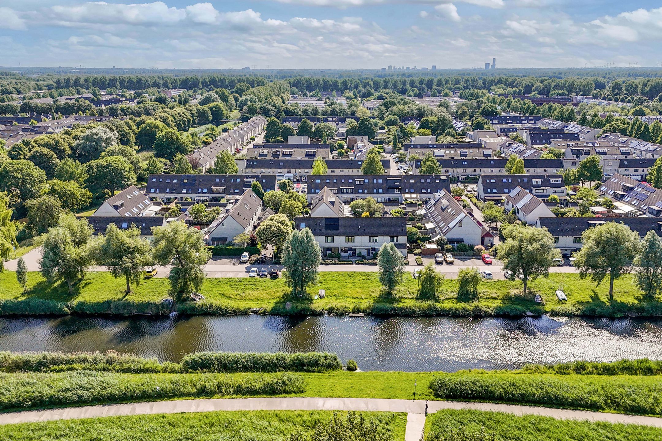Foto van Waterleliestraat 22, Almere