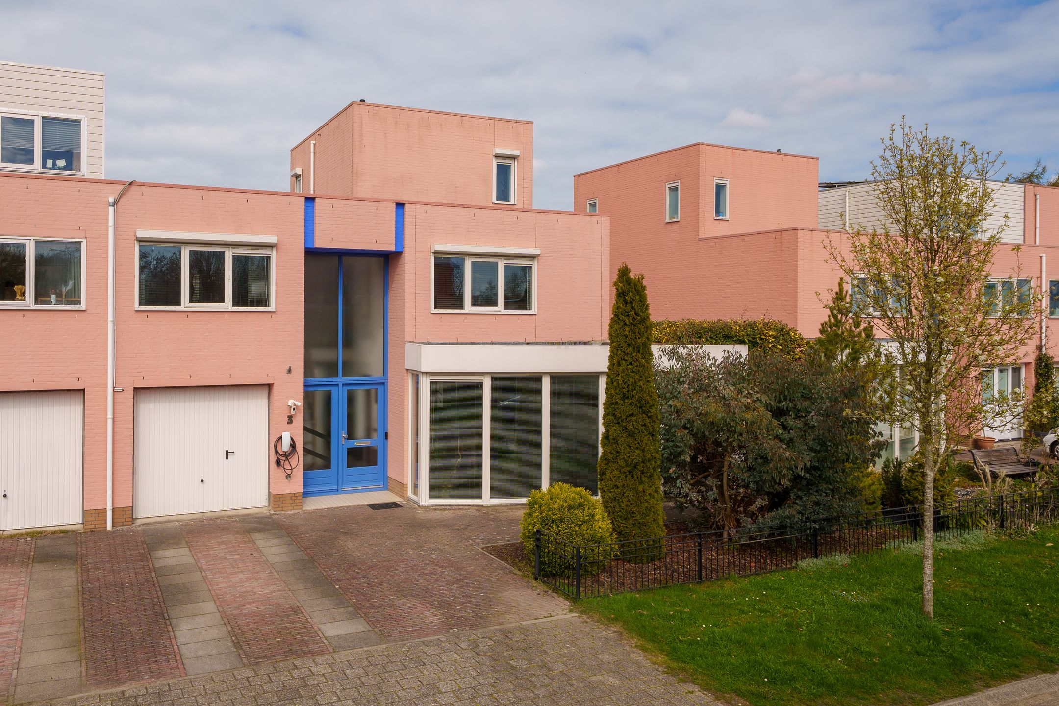 Foto van Rougestraat 3, Almere