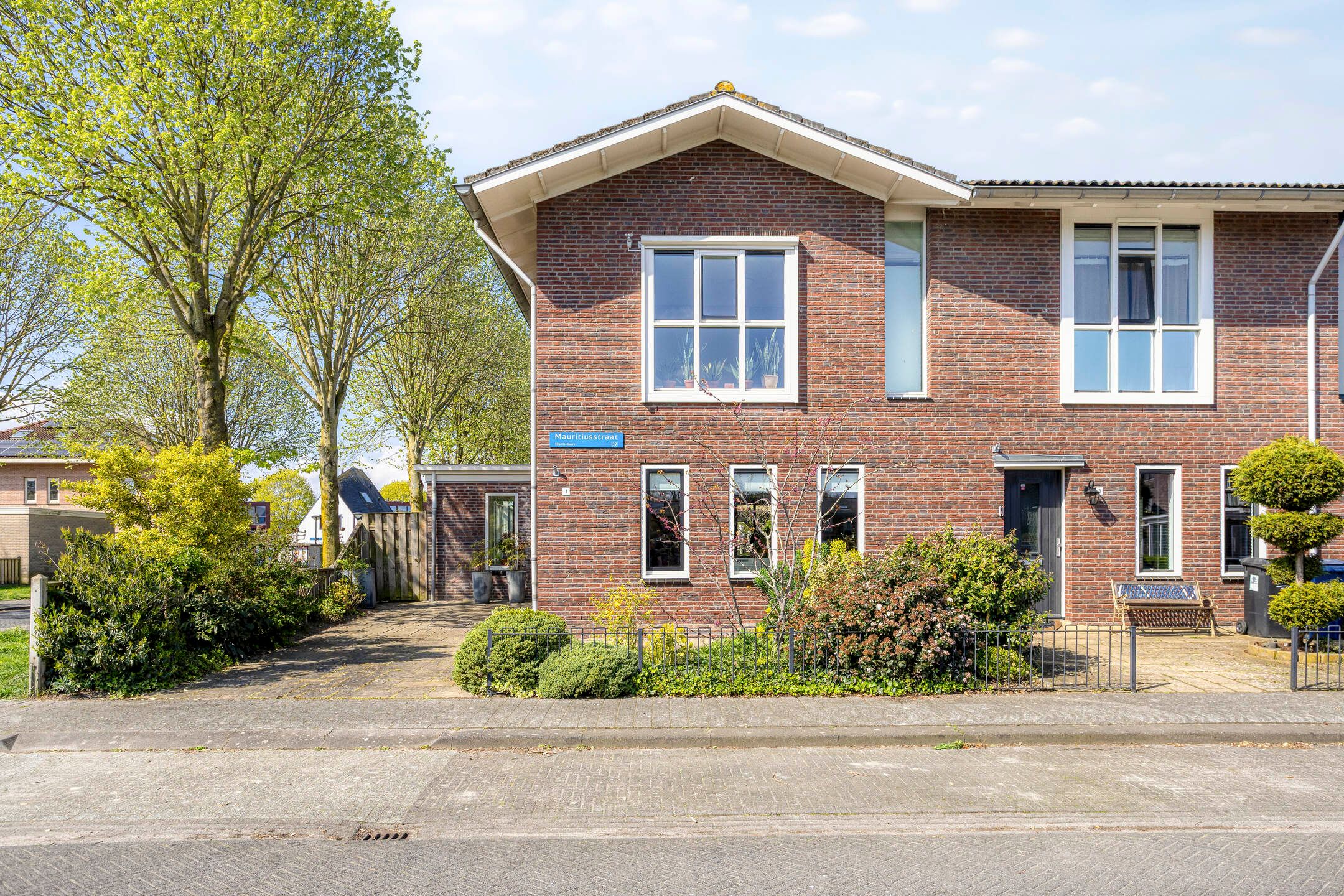 Foto van Mauritiusstraat 1, Almere