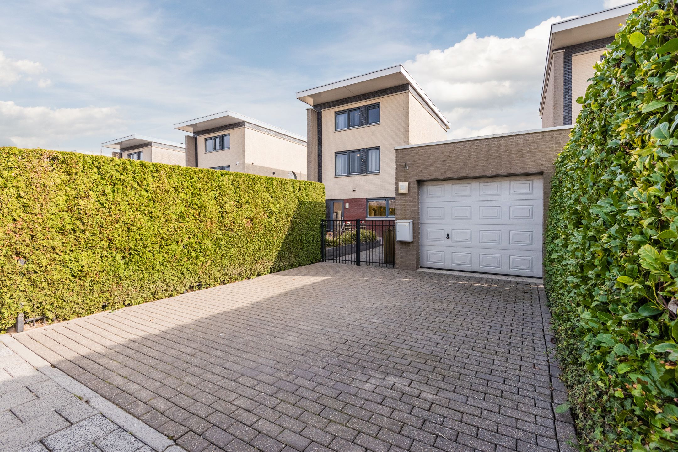 Foto van Alderneystraat 10, Almere