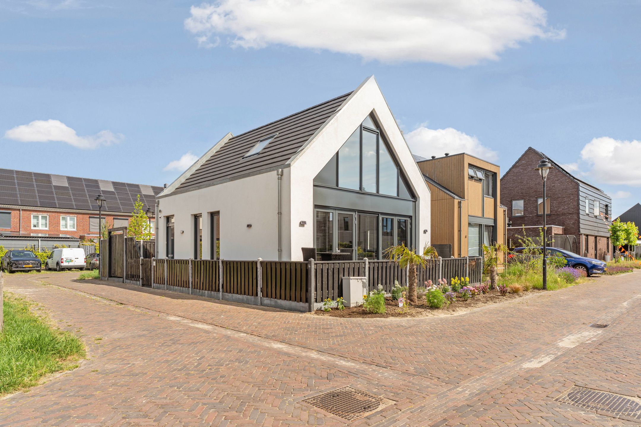 Foto van Julian Schwingerstraat 6, Almere