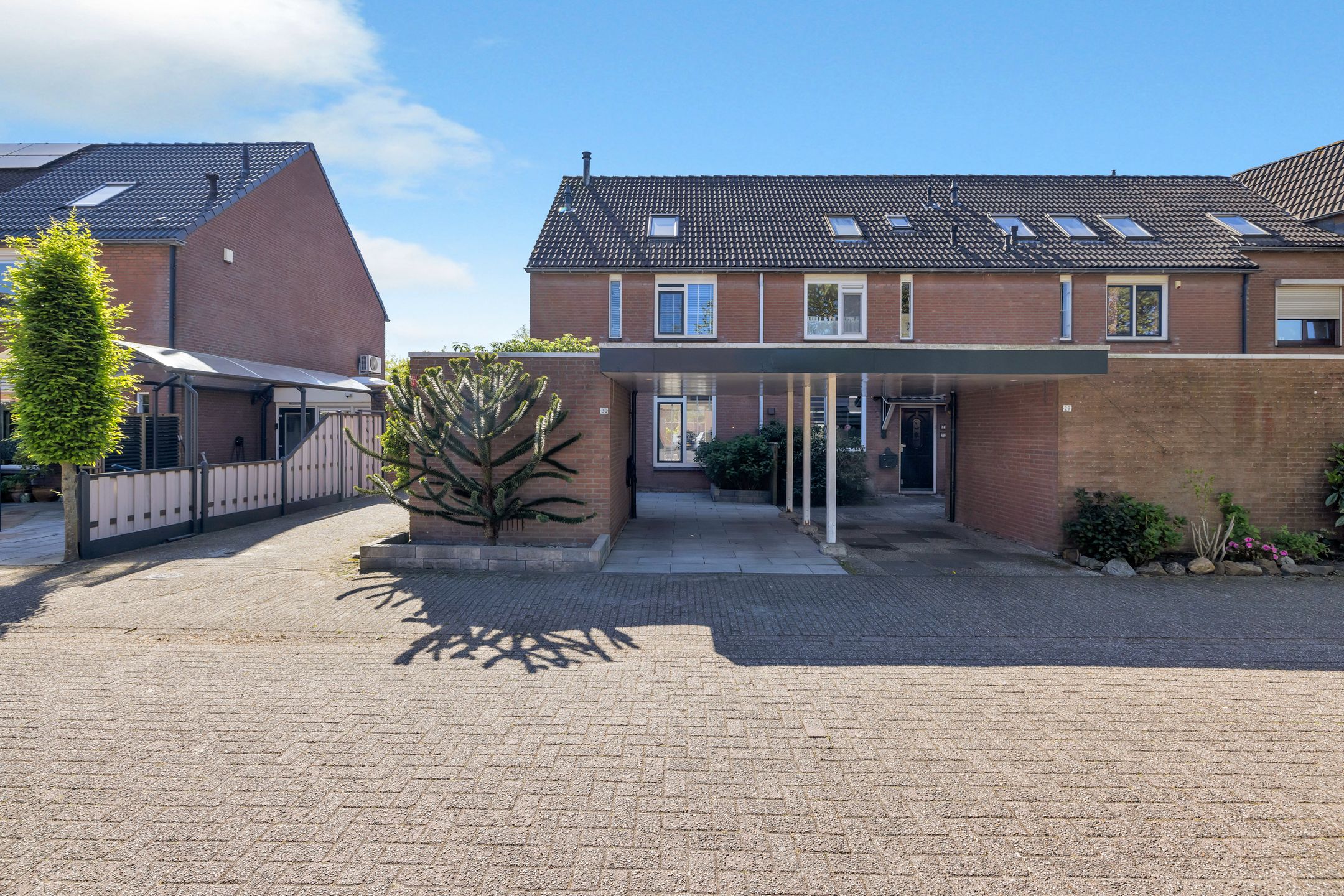 Foto van Lindengouw 30, Almere