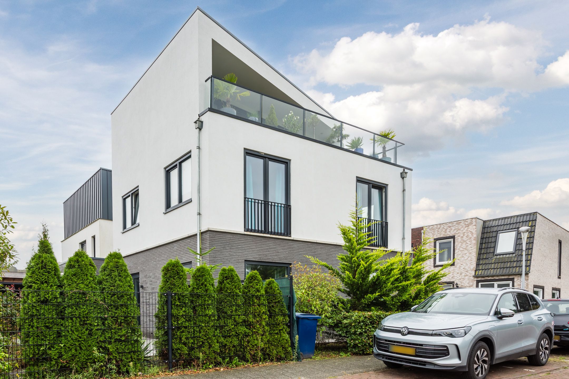 Foto van Bosgouw 327, Almere Woonhuis