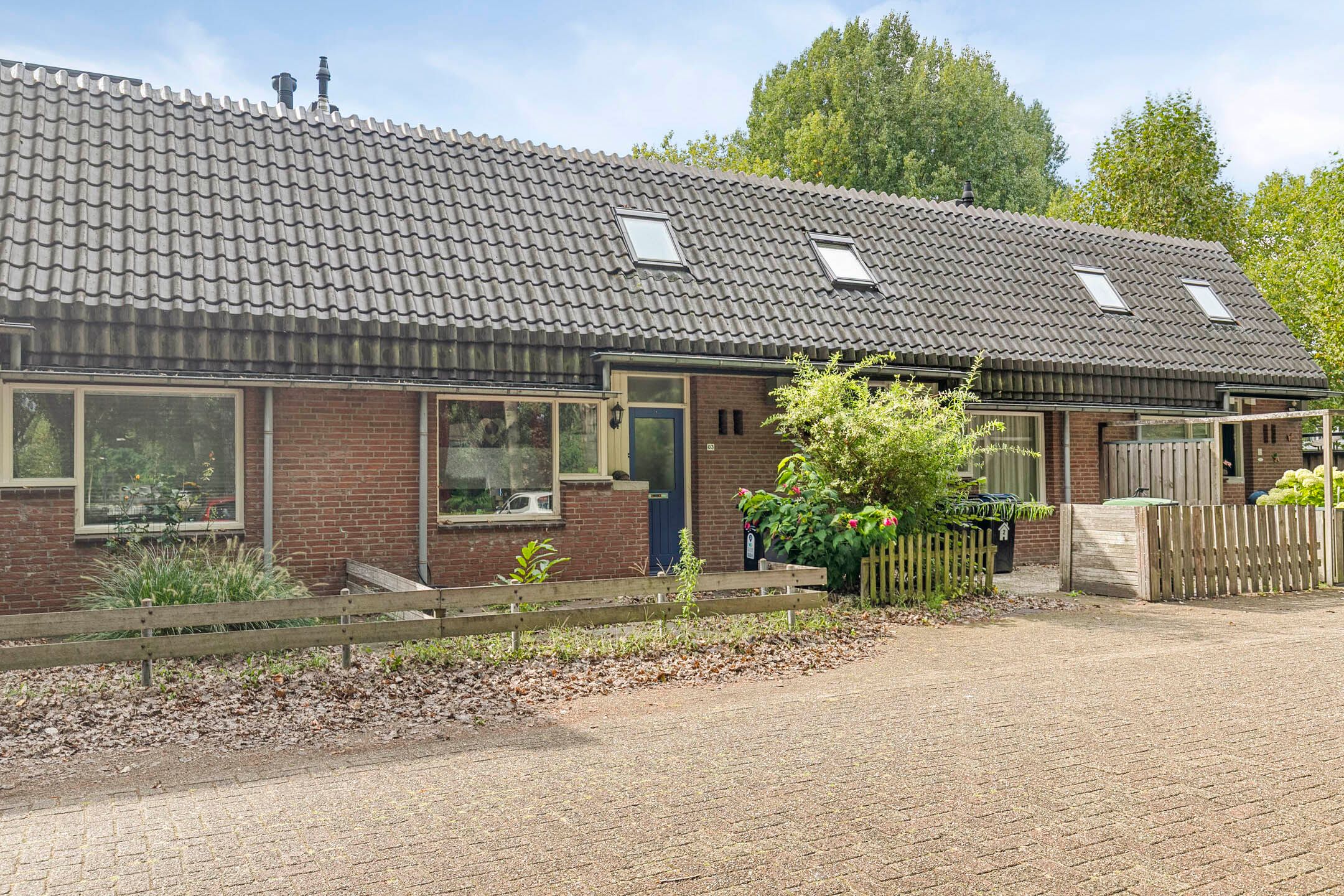 Foto van Middenhof 3, Almere
