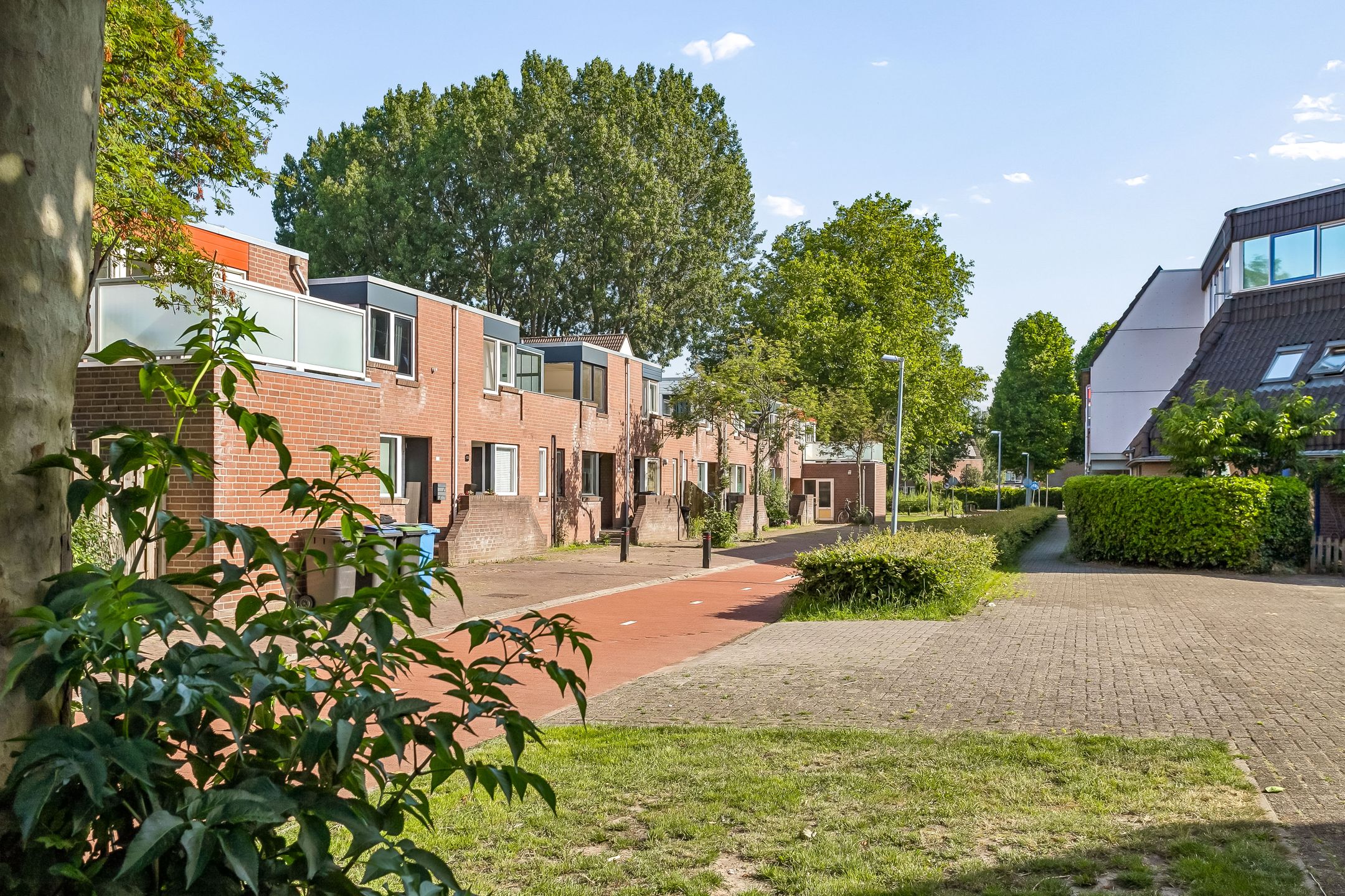 Foto van Middenhof 302, Almere