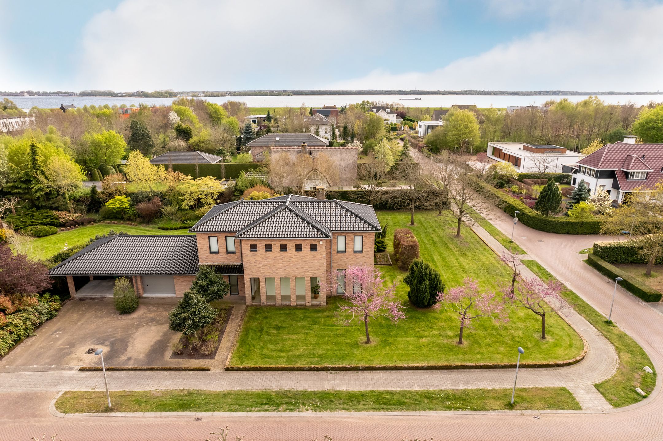 Foto van Loetbos 3, Almere