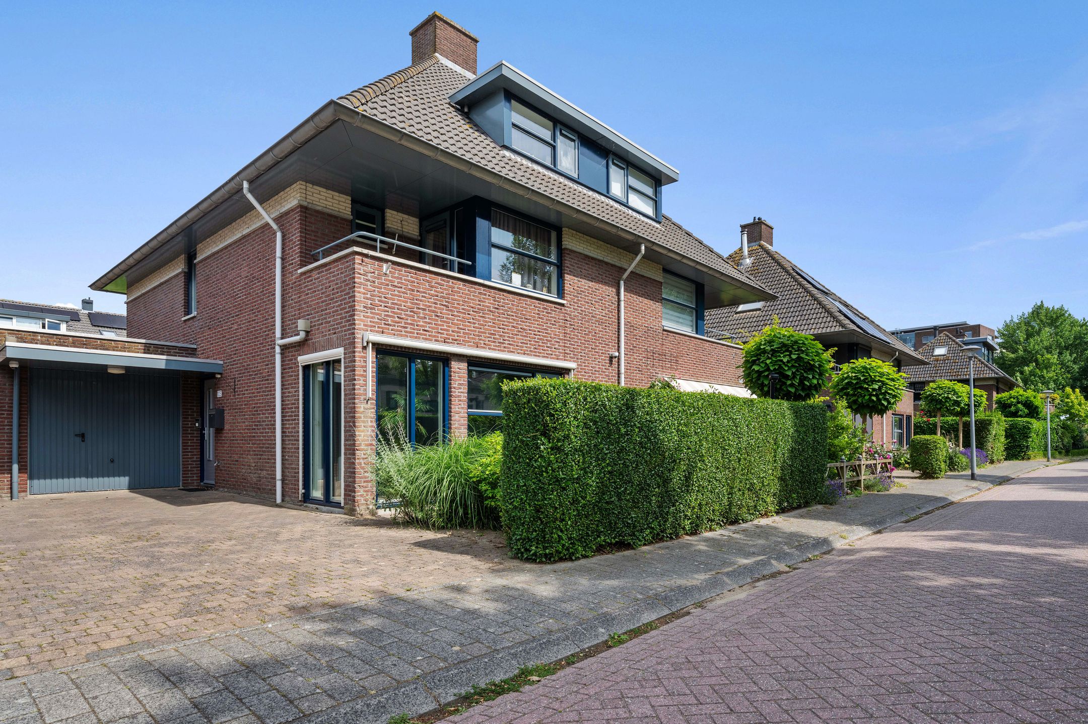 Foto van Toernooiveld 105, Almere