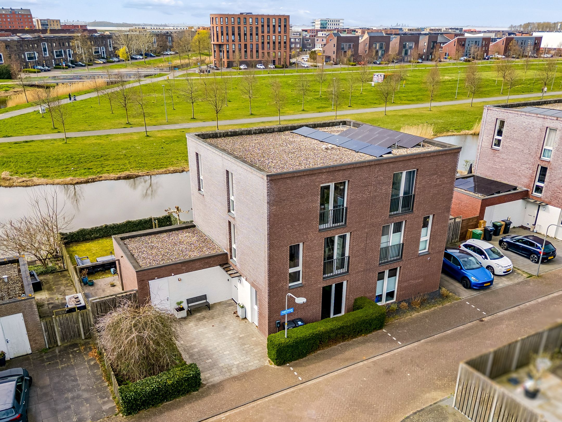 Foto van Aegirstraat 10, Almere