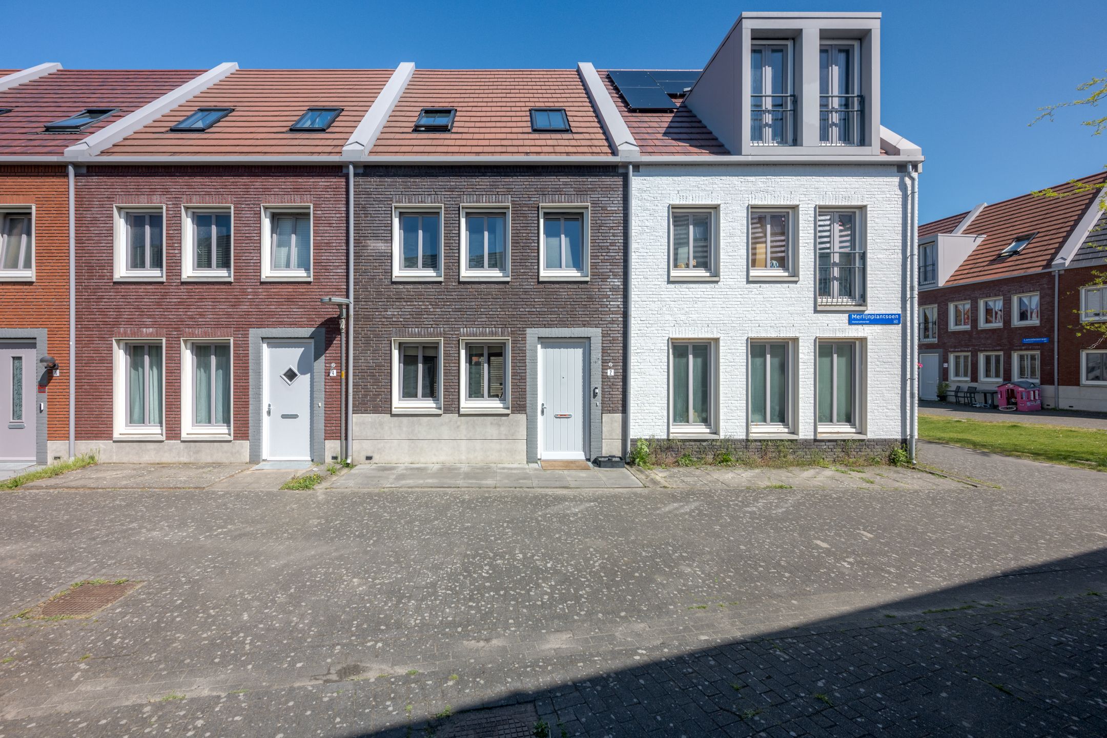 Foto van Merlijnplantsoen 2, Almere