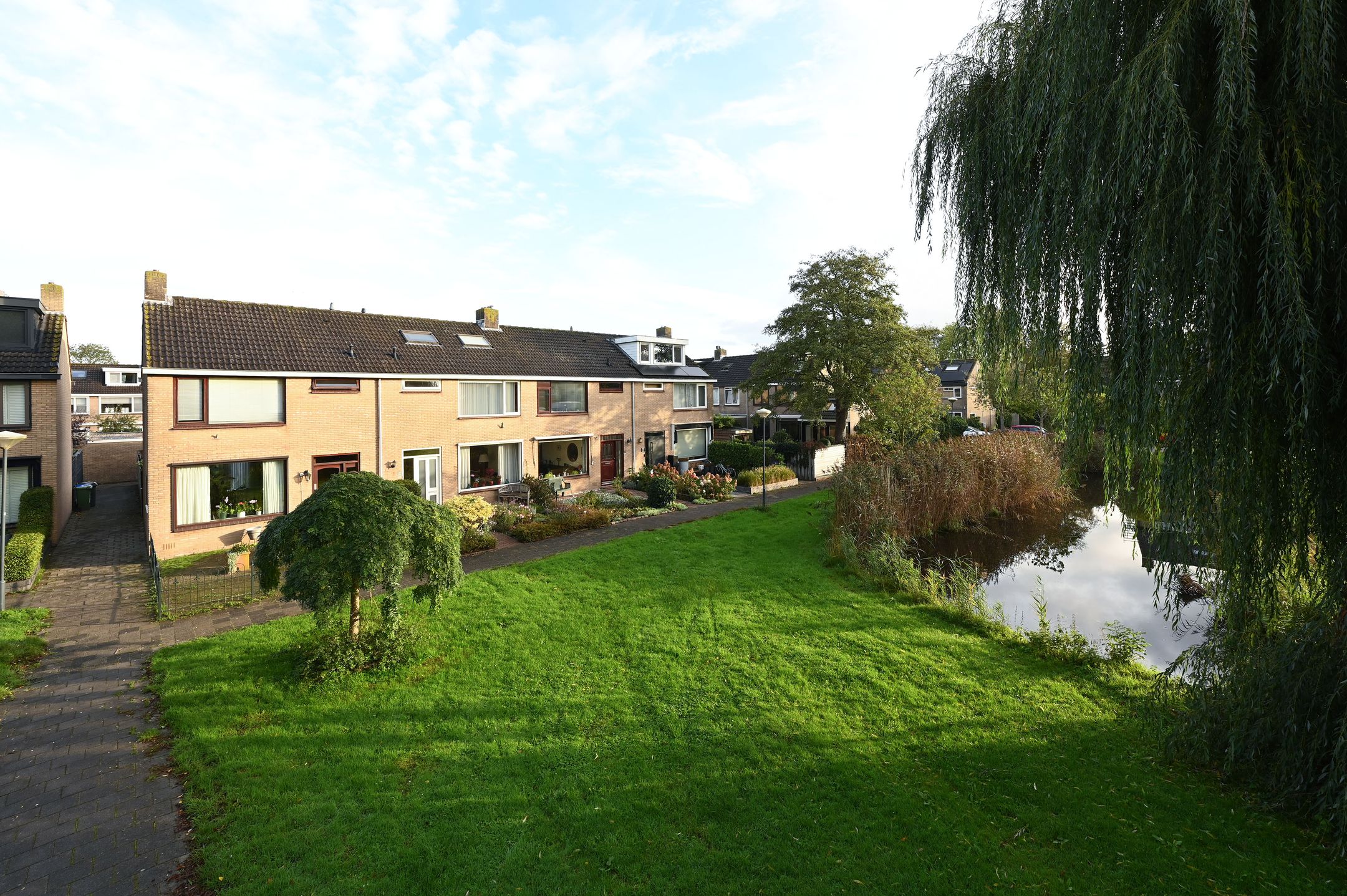 Foto van Jacob van Ruysdaelstraat 8, Nederhorst den Berg