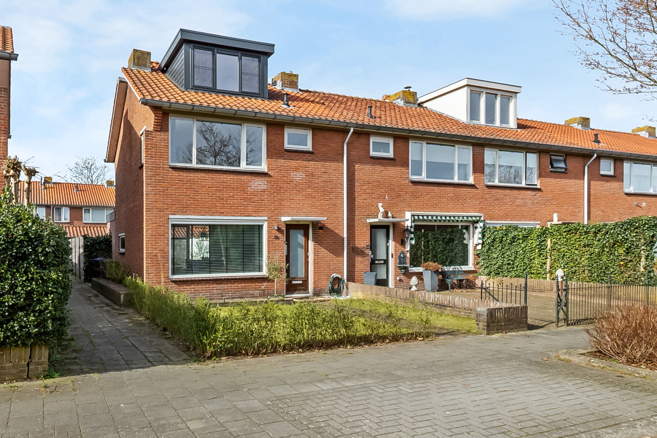 Foto van Van Linschotenstraat 26, Bussum