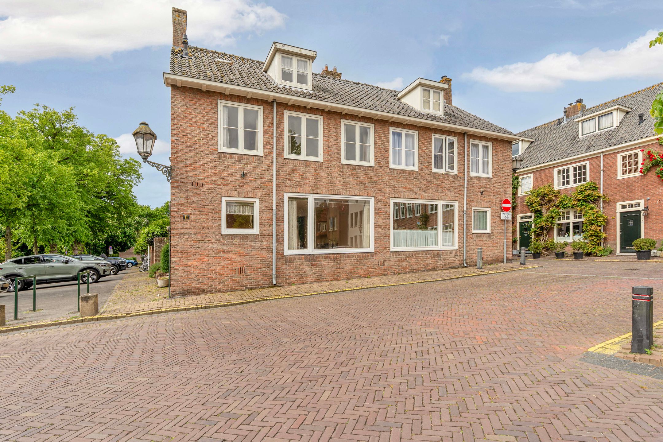 Foto van Adriaan Dortsmanplein 11, Naarden