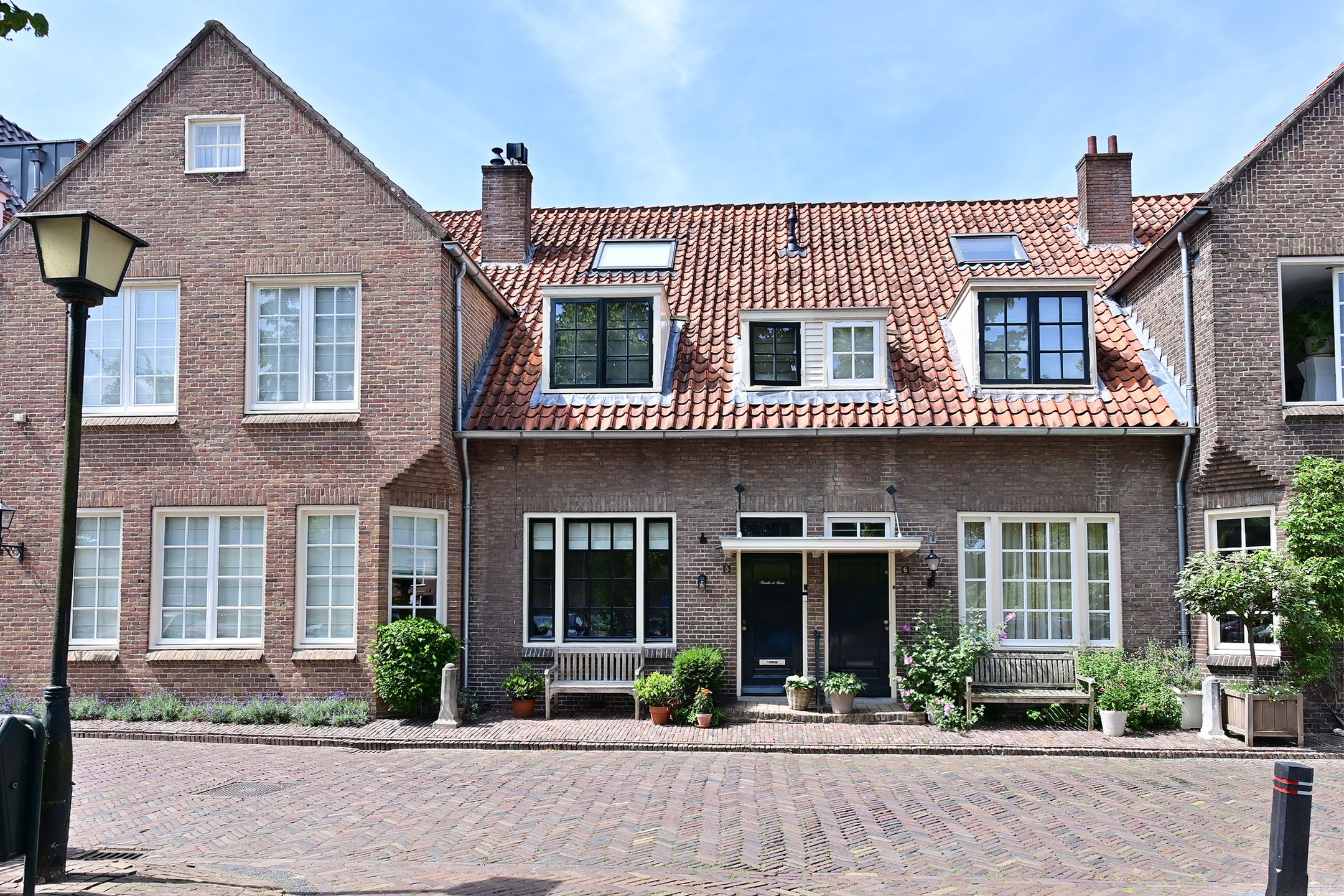 Foto van Adriaan Dortsmanplein 8, Naarden