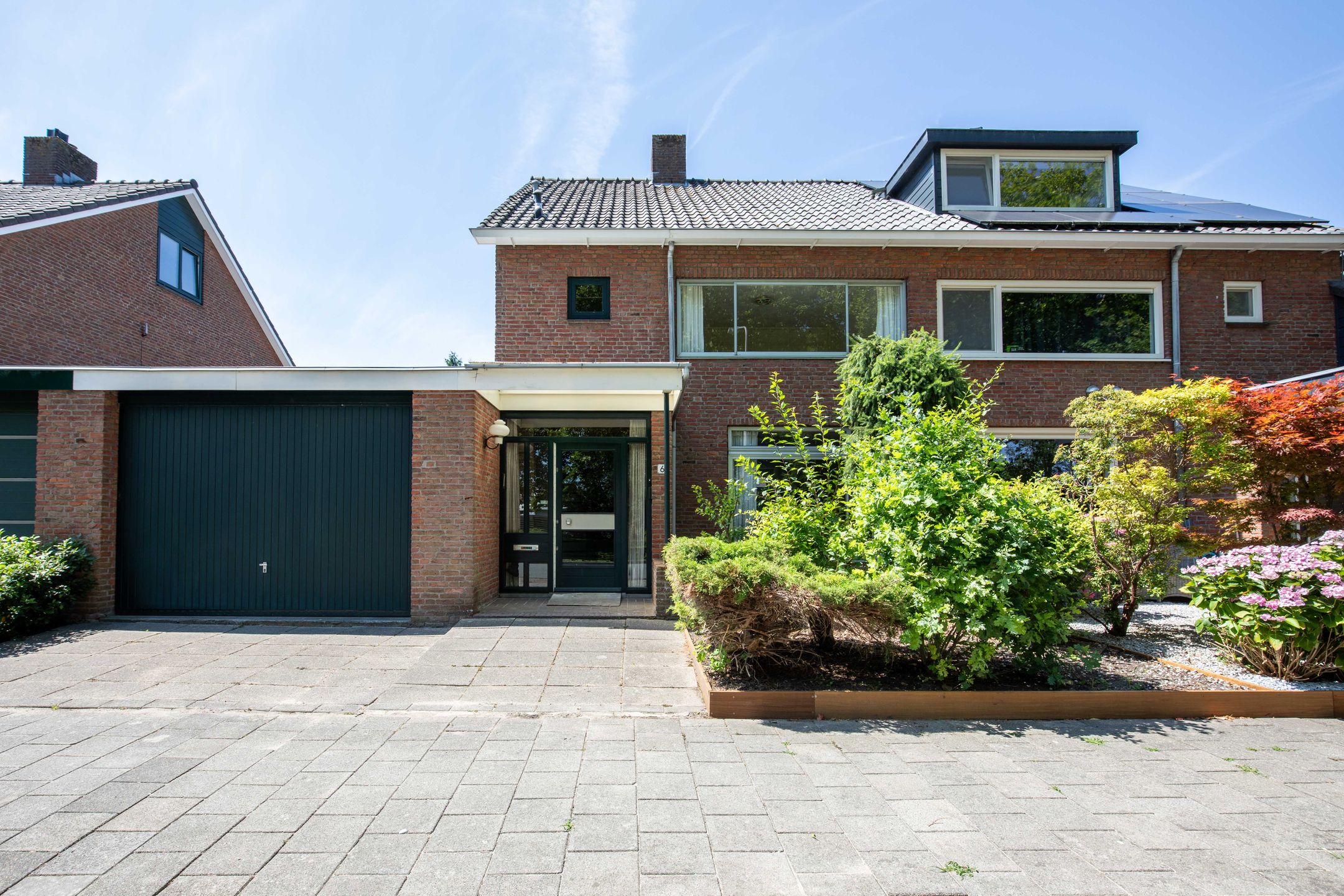 Foto van Lunalaan 6, Aalsmeer