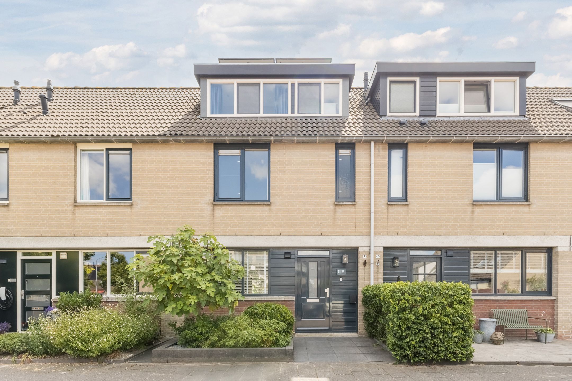 Foto van Pieter Basstraat 5, Zaandam