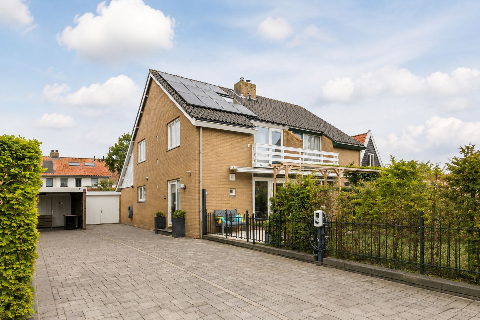 Foto van Dorpsstraat 13, Markenbinnen