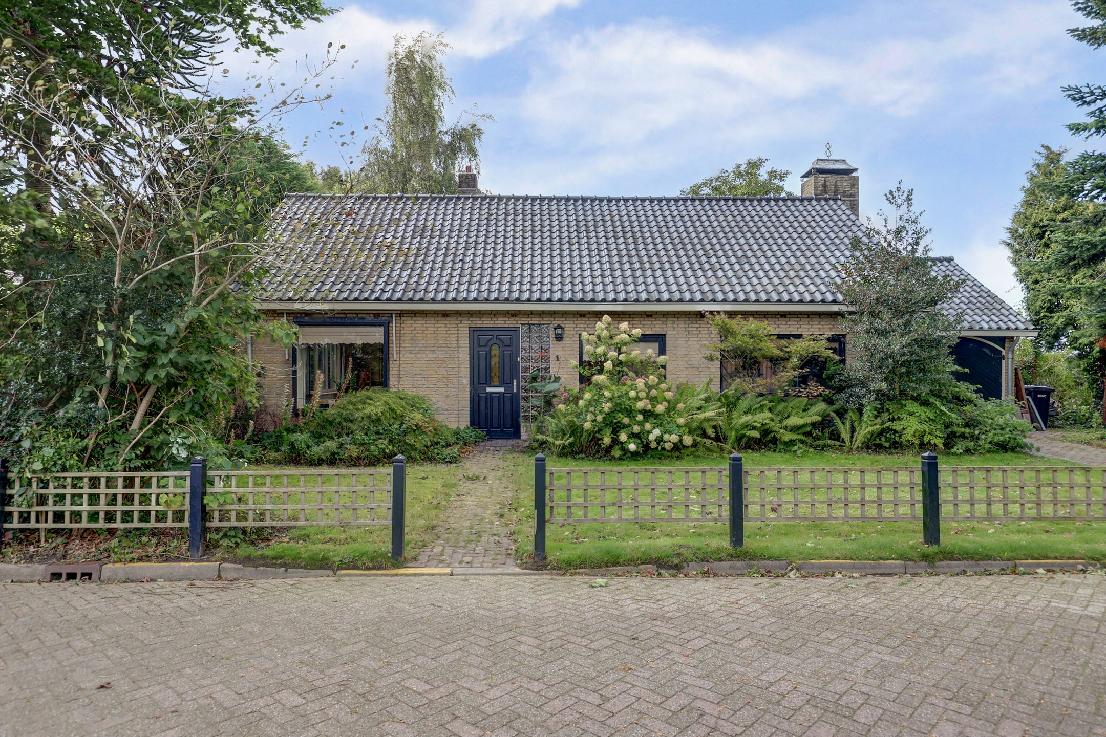 Foto van Essenlaan 1, Abbekerk