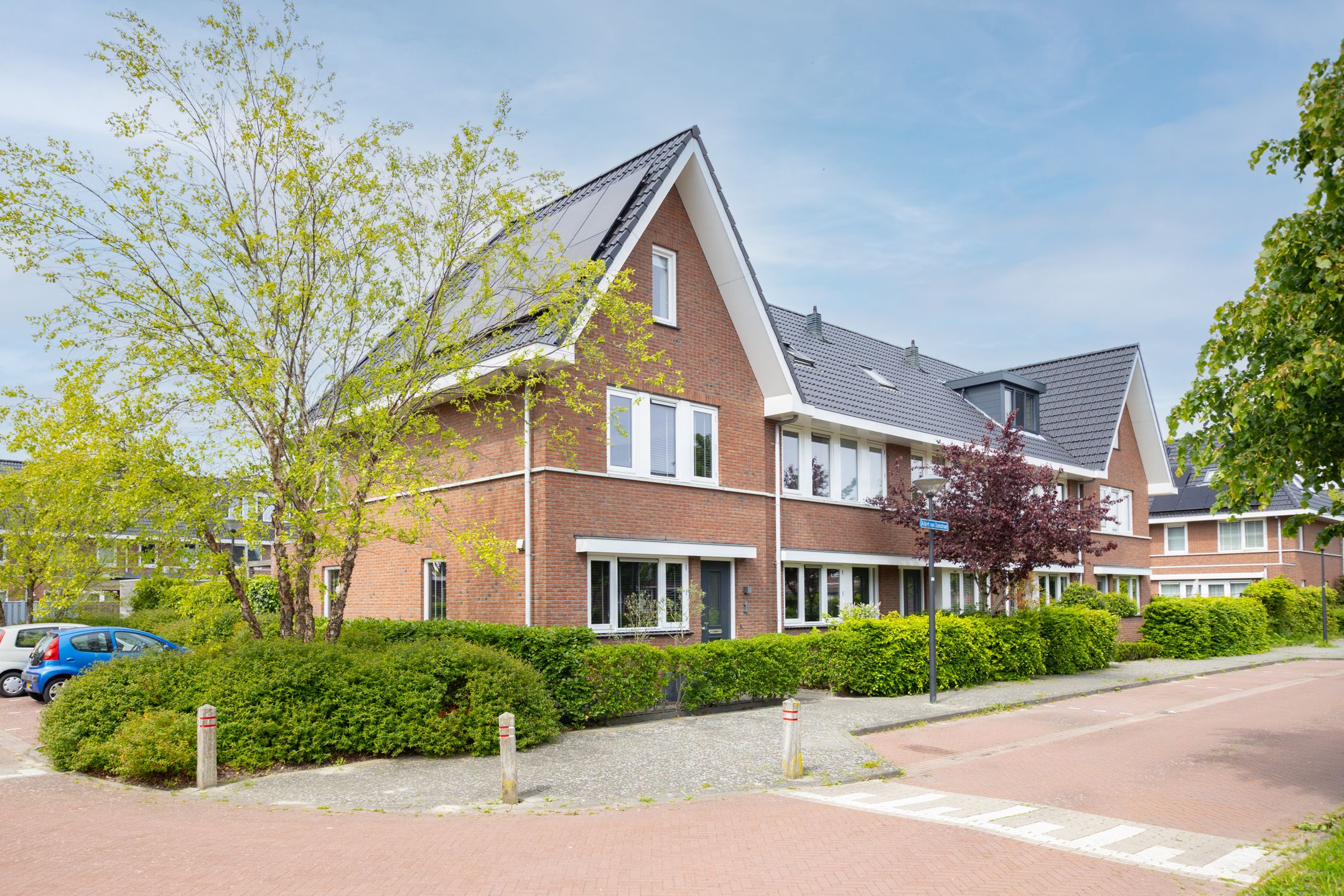 Foto van Albert van Damstraat 1, Zwaag