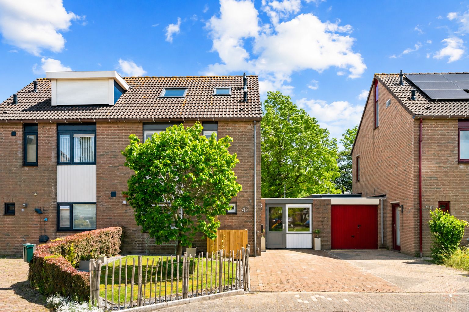Foto van Binnenplaats 42, Blokker