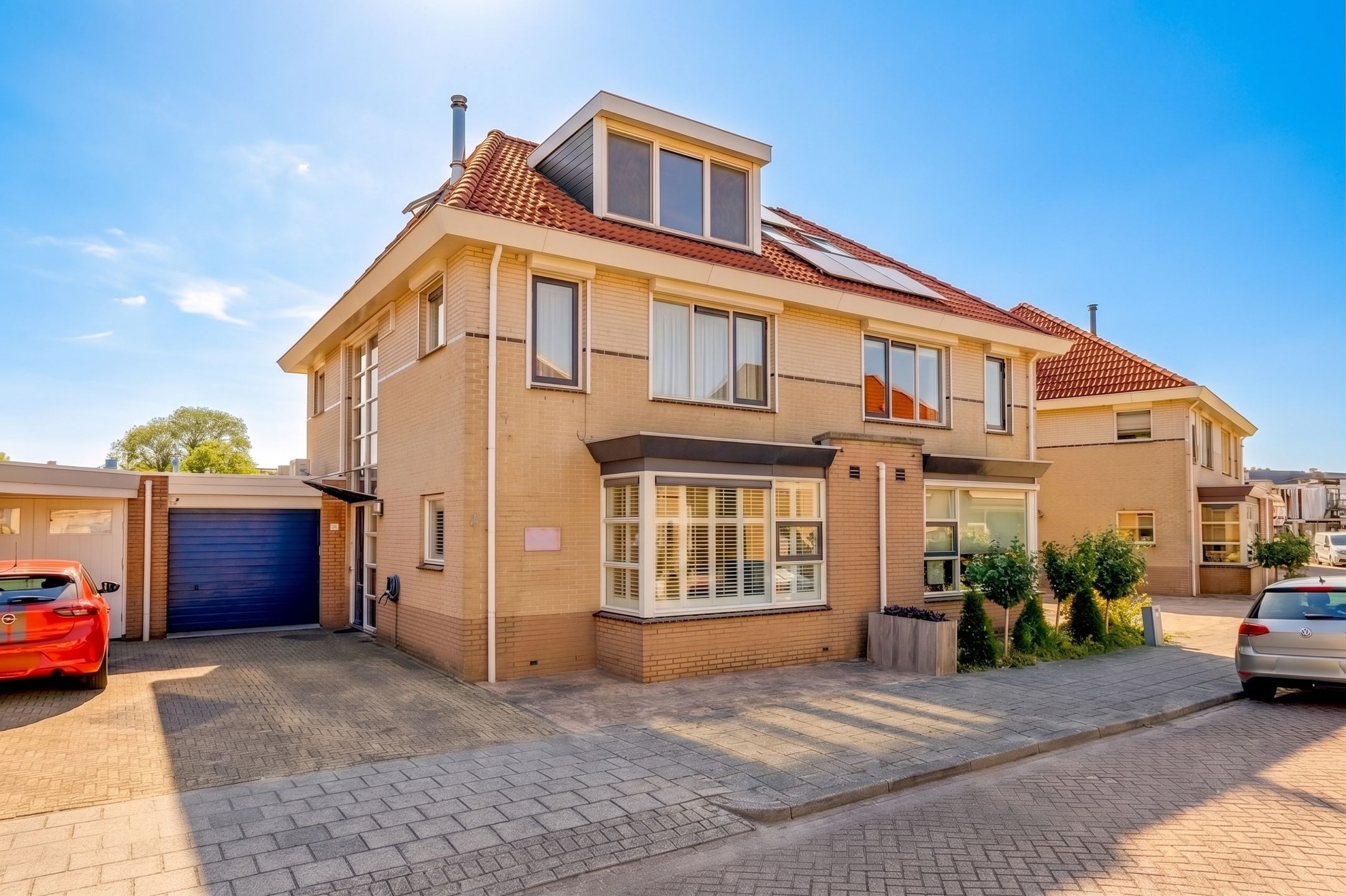 Foto van De Waag 12, Spanbroek