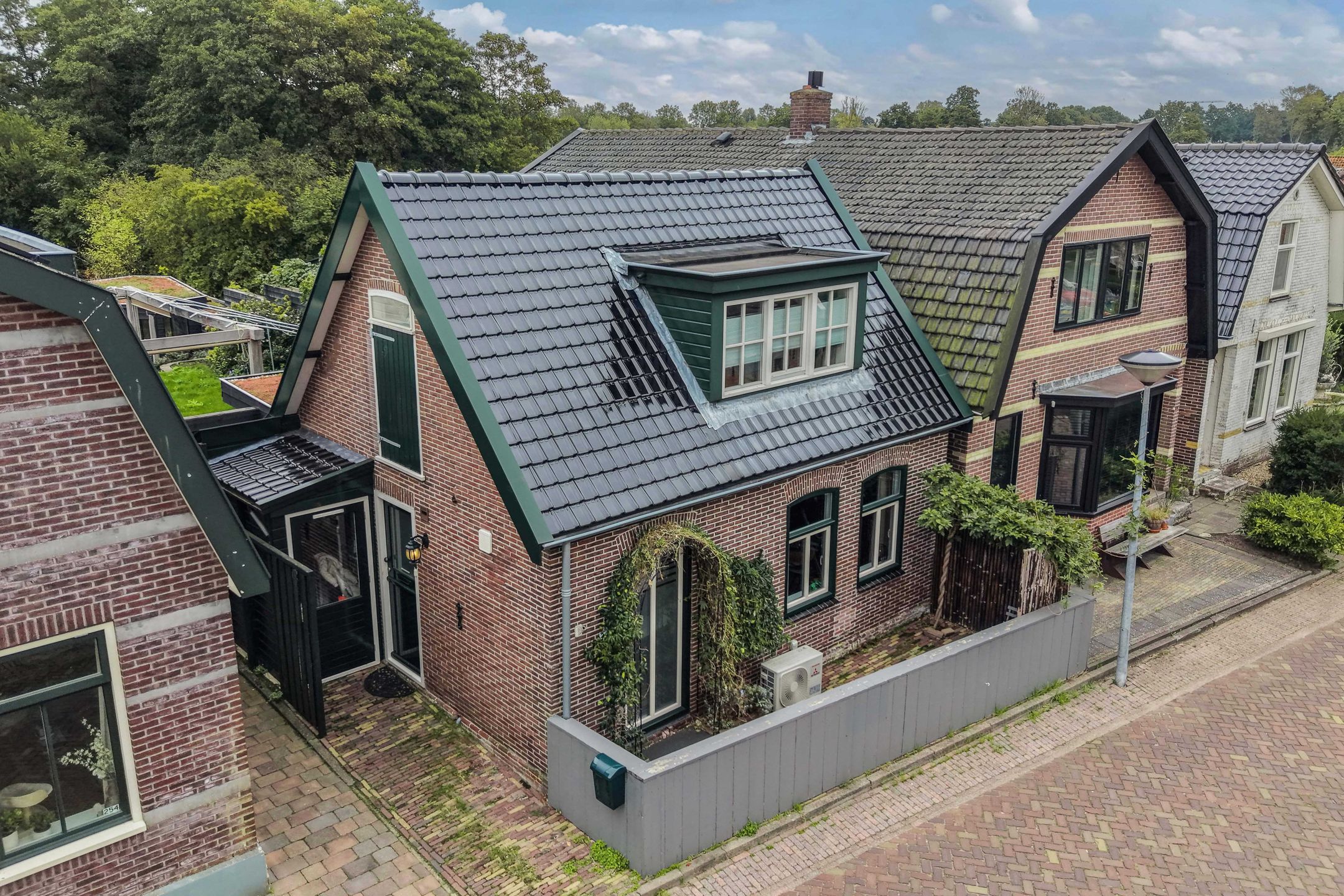 Foto van Dorpsstraat 252, Zuid-Scharwoude