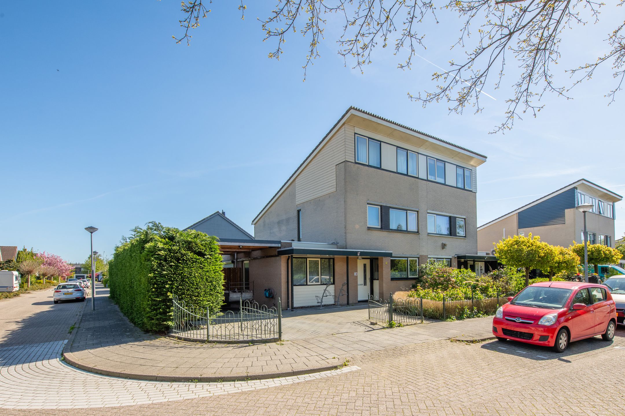 Foto van Populierenstraat 1, Winkel