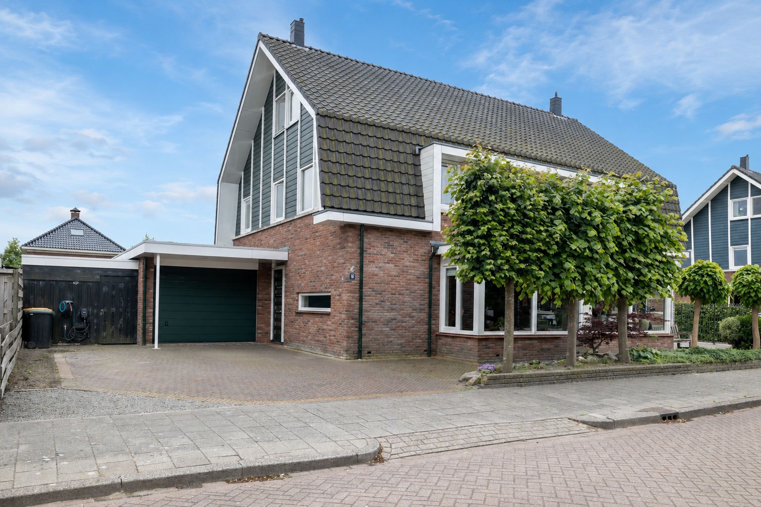 Foto van Tulpappel 16, Winkel