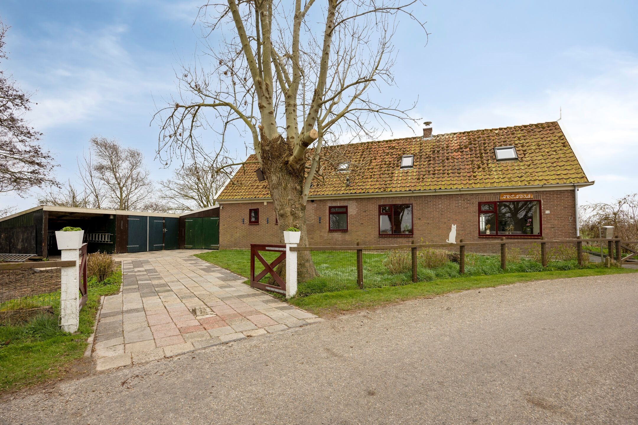 Foto van Moerbeek 32, Lutjewinkel