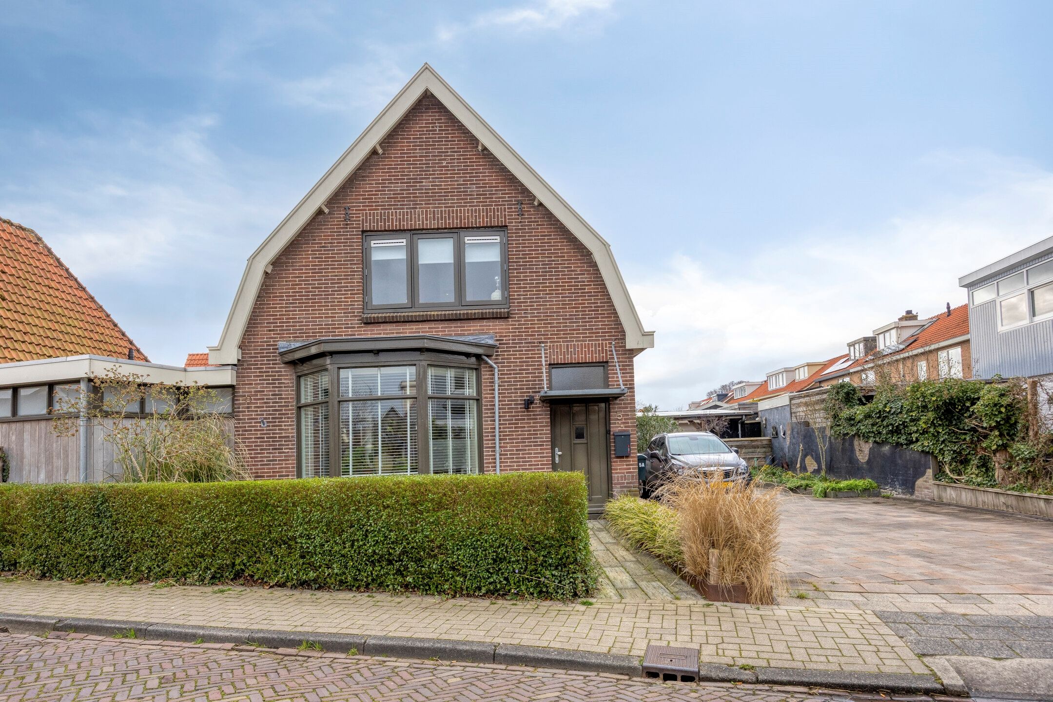 Foto van Burg. Burgerstraat 5, Warmenhuizen