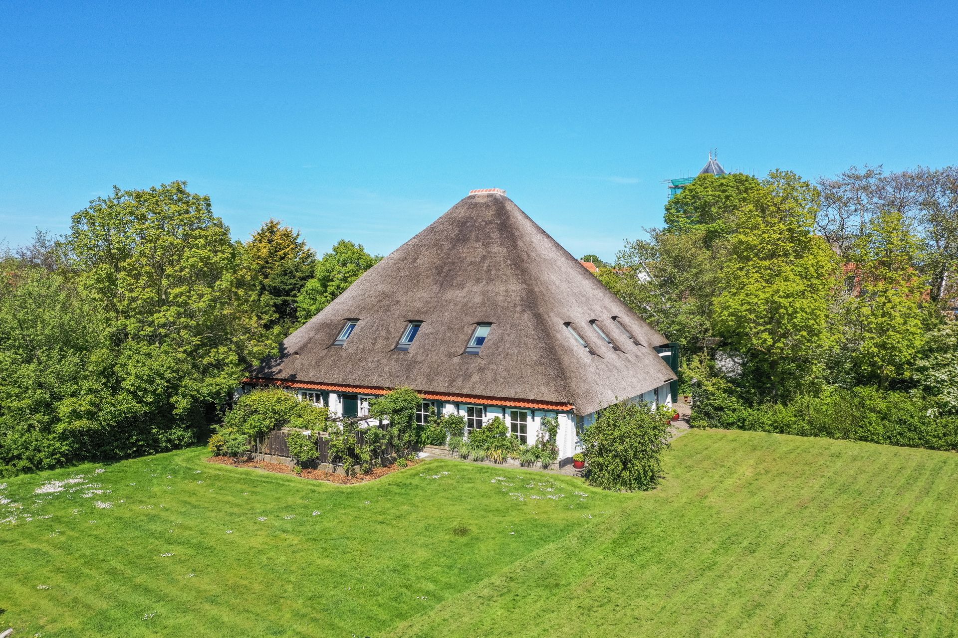 Foto van Nesweg 2, Oosterend (NH)