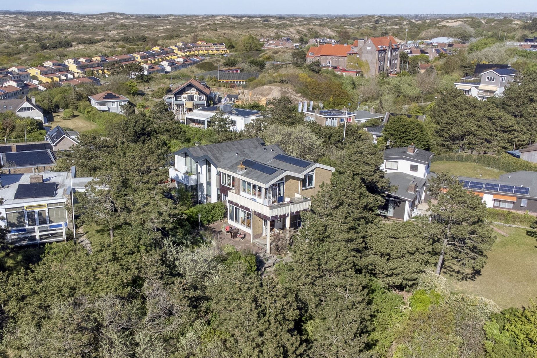 Foto van Dennenlaan 11, Egmond aan Zee