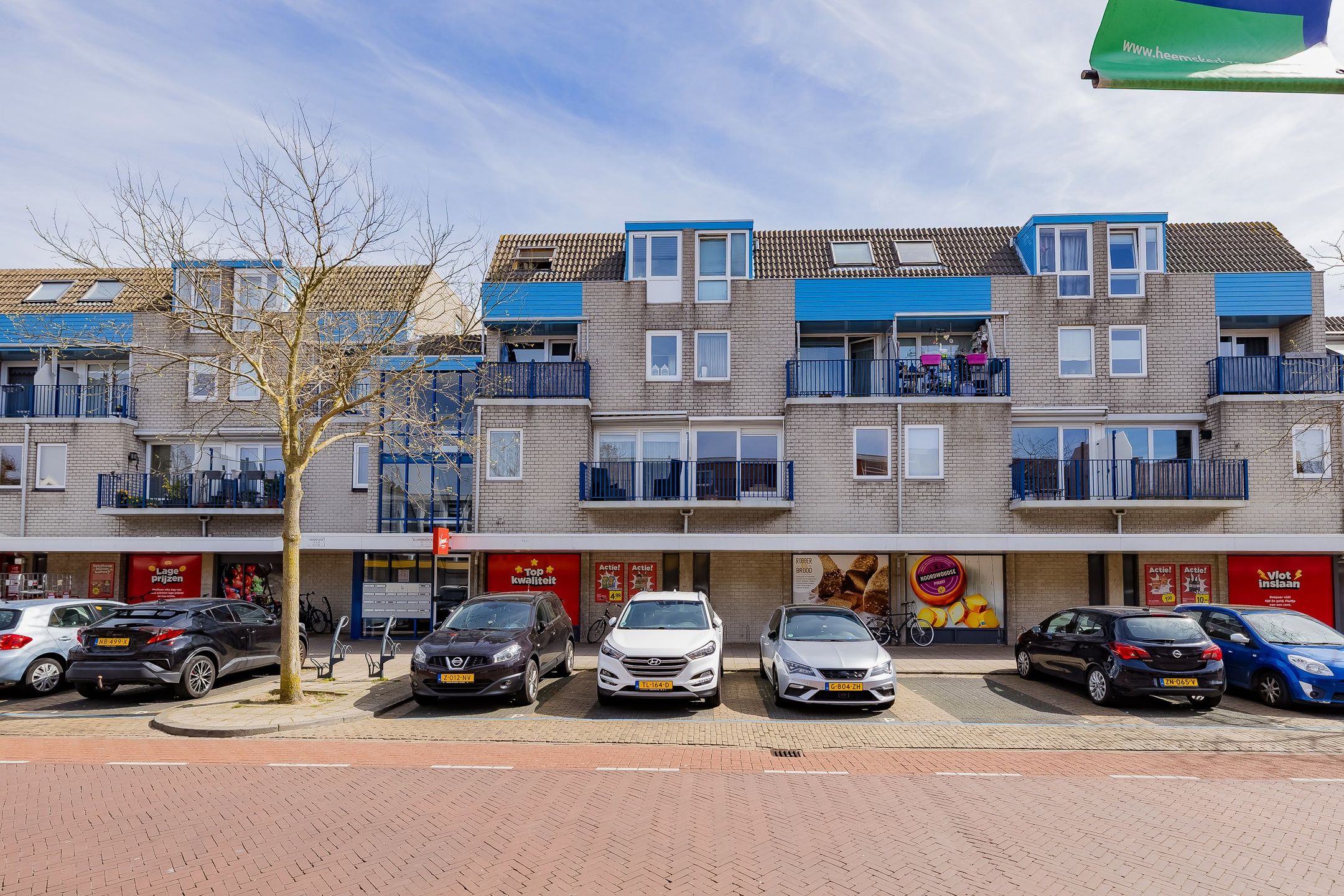 Foto van Maerten van Heemskerckstraat 13, Heemskerk